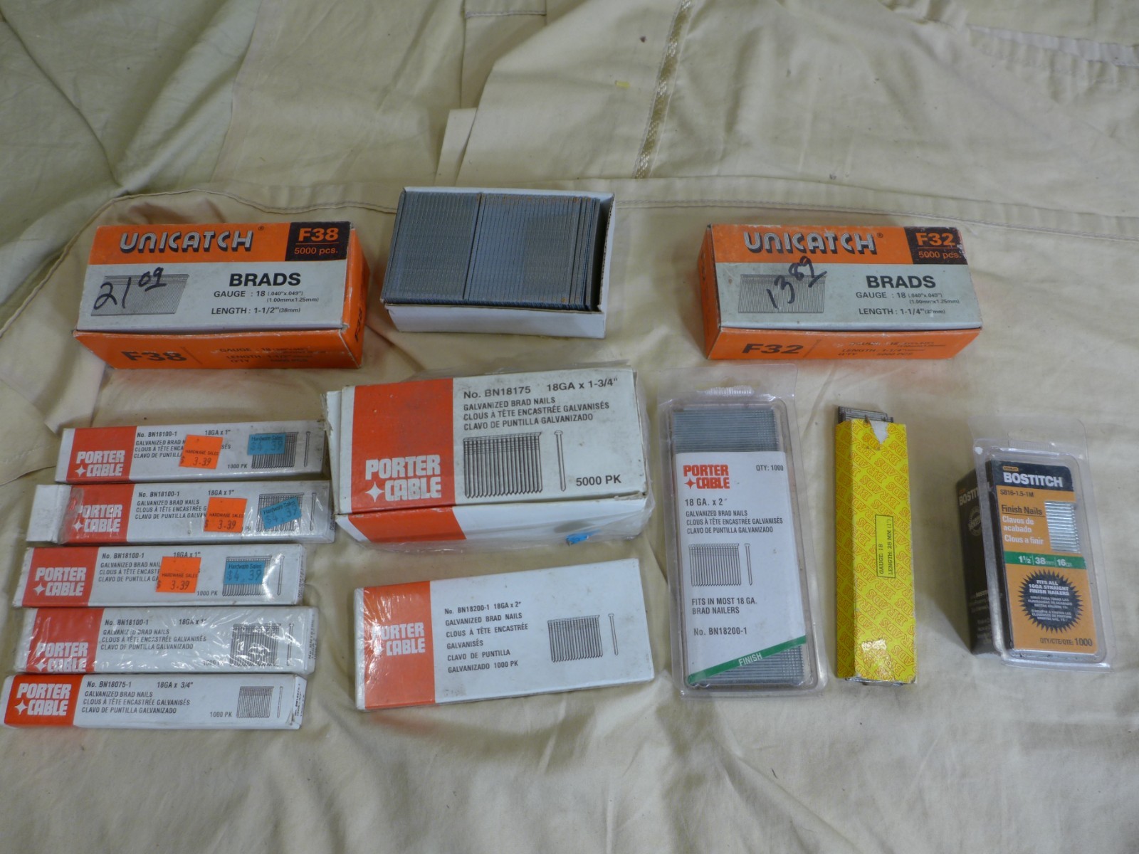 Lot of 25,000+ FINISHING NAILS for Nail Gun (18 Pounds) Bostich, Porter Cable ++
