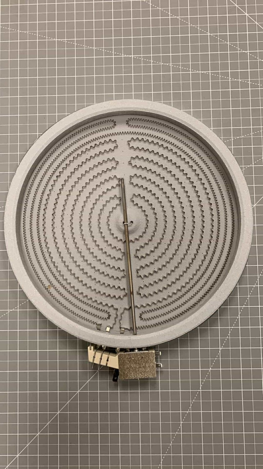 OEM LG Range Radiant Surface Element MEE62385201 for LREL6325F/01