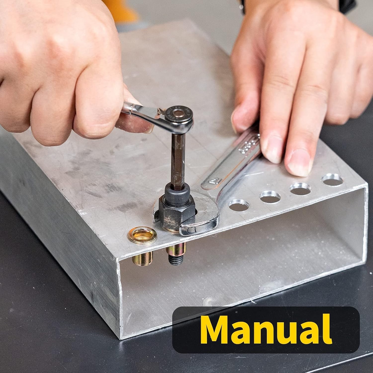 Versatile Rivnut Tool with Manual Operation – Ideal for Automotive Applications