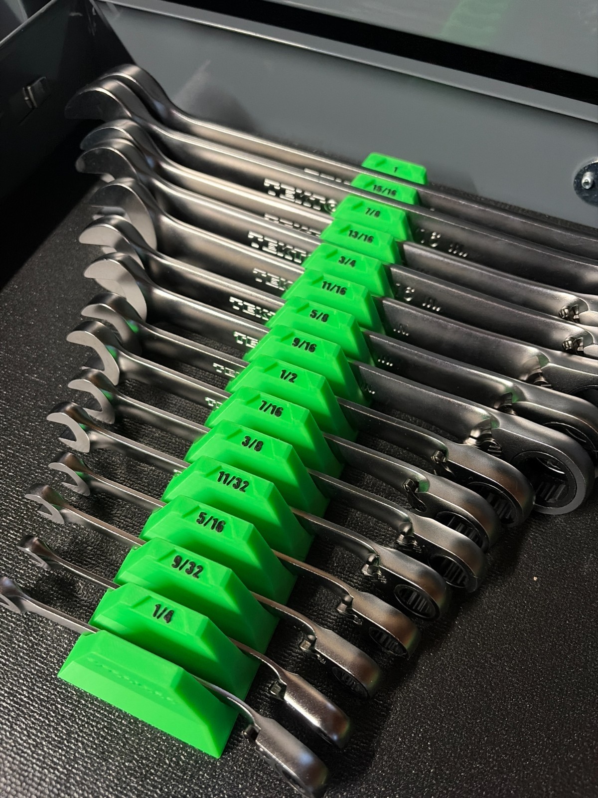 Wrench Holders w/ ID Numbering – Magnetic Tool Organizers / Toolbox Organization