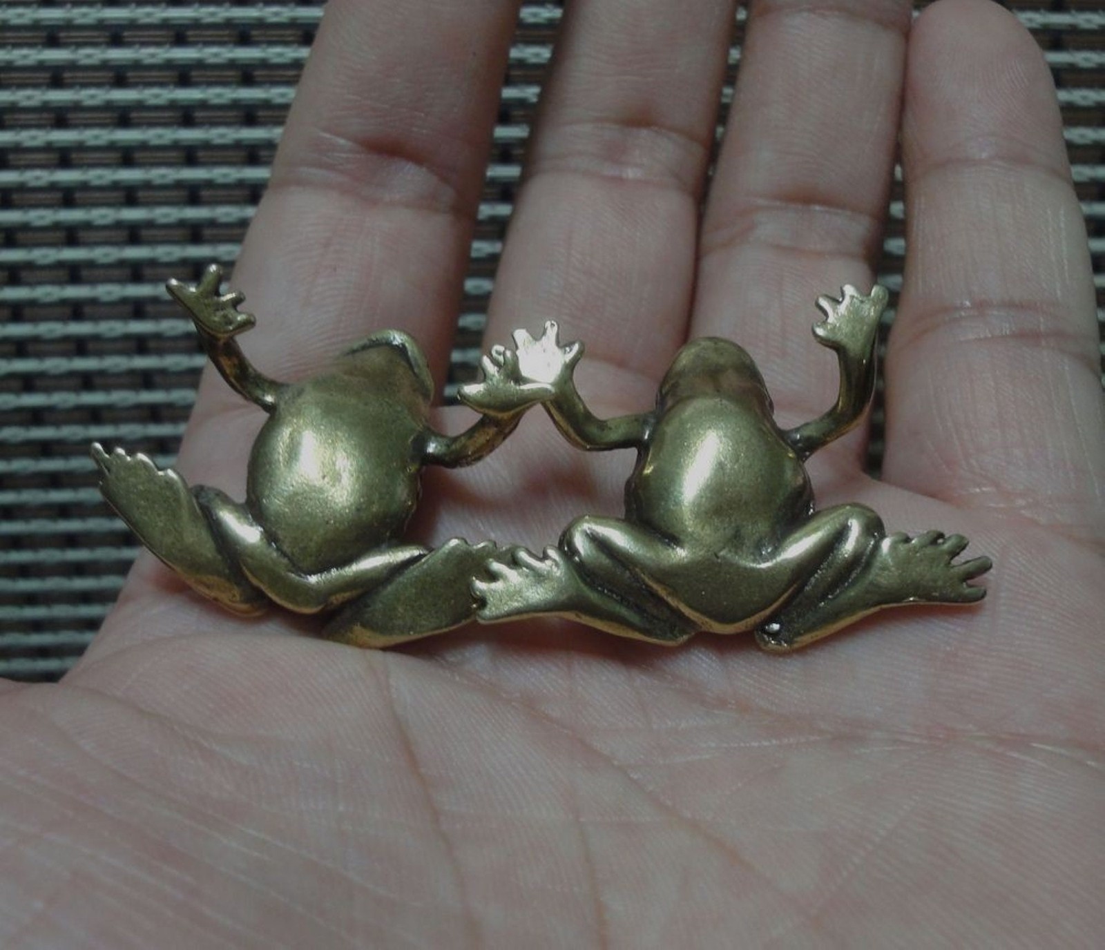 Vintage Style Pair Solid Brass Copper Cute Toad Frog Statues for Garden Decor