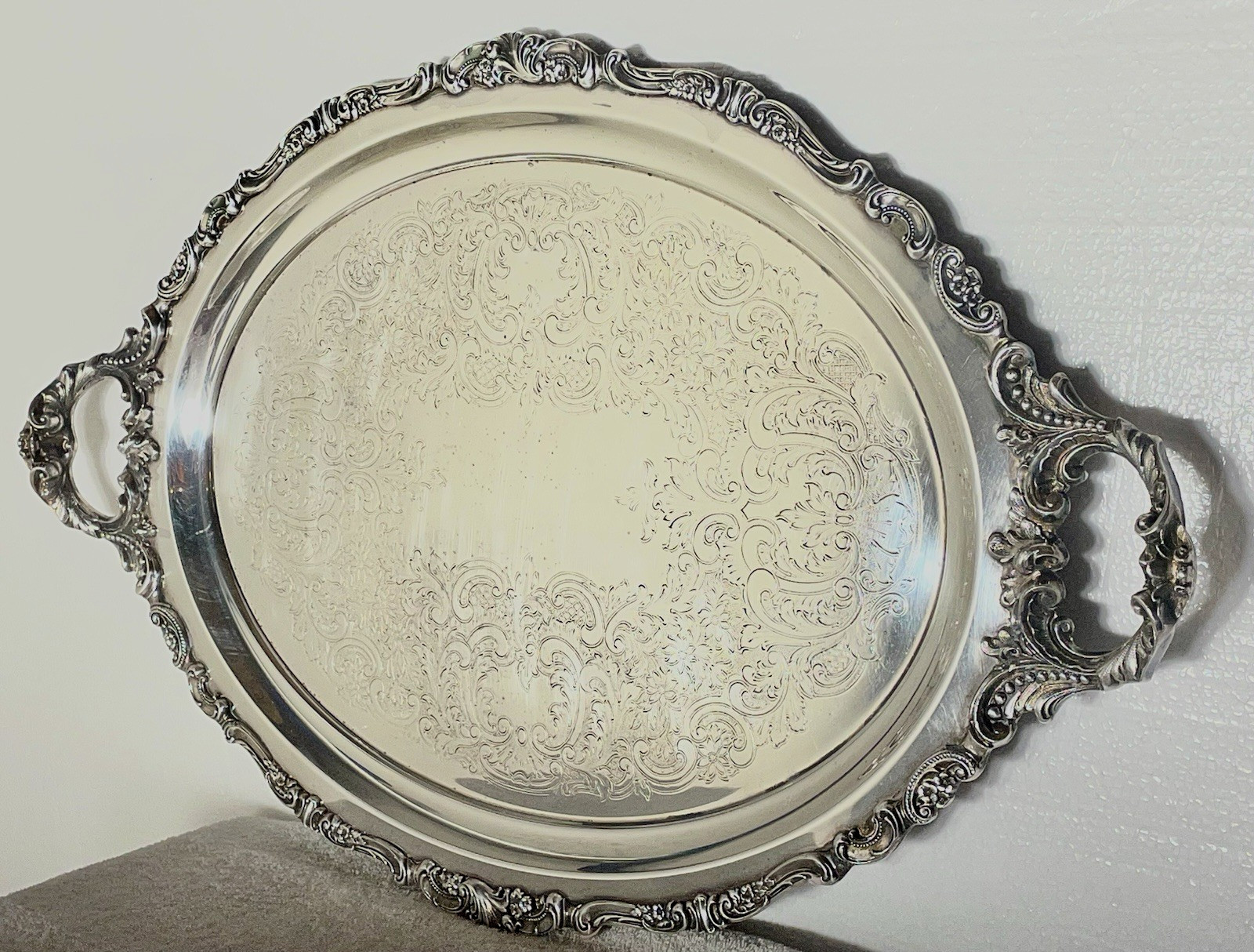 LARGE ANTIQUE WALLACE SILVER PLATED ETCHED BUTLERS TRAY HANDLED ORNATE 18″x28″