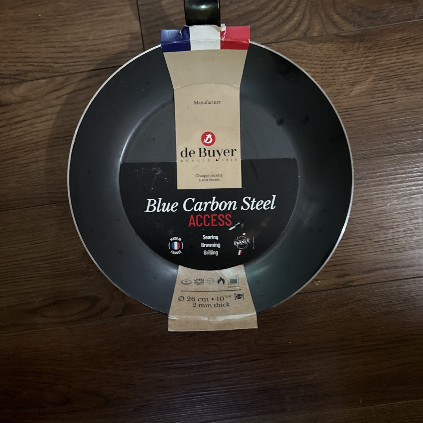 De Buyer Blue Carbon Steel Non-Stick Oven Safe Fry Pan 2mm Thick 10.25” Black
