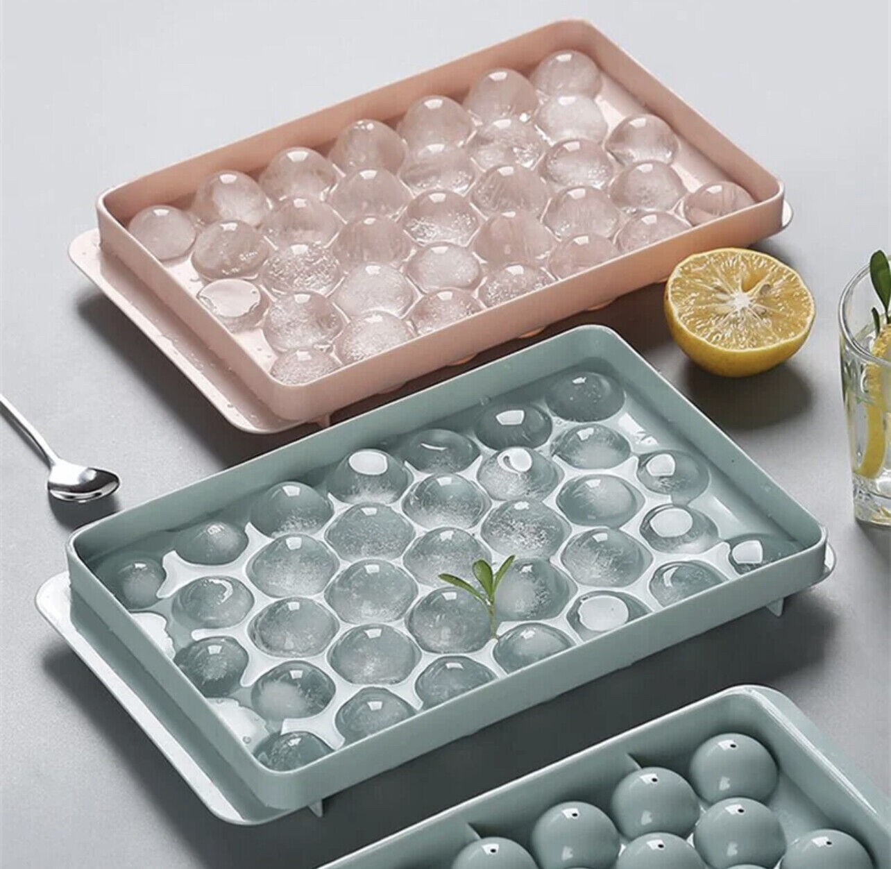 2 Pack Round Ice Cube Maker Silicone Tray for Freezer with Lid （random color)