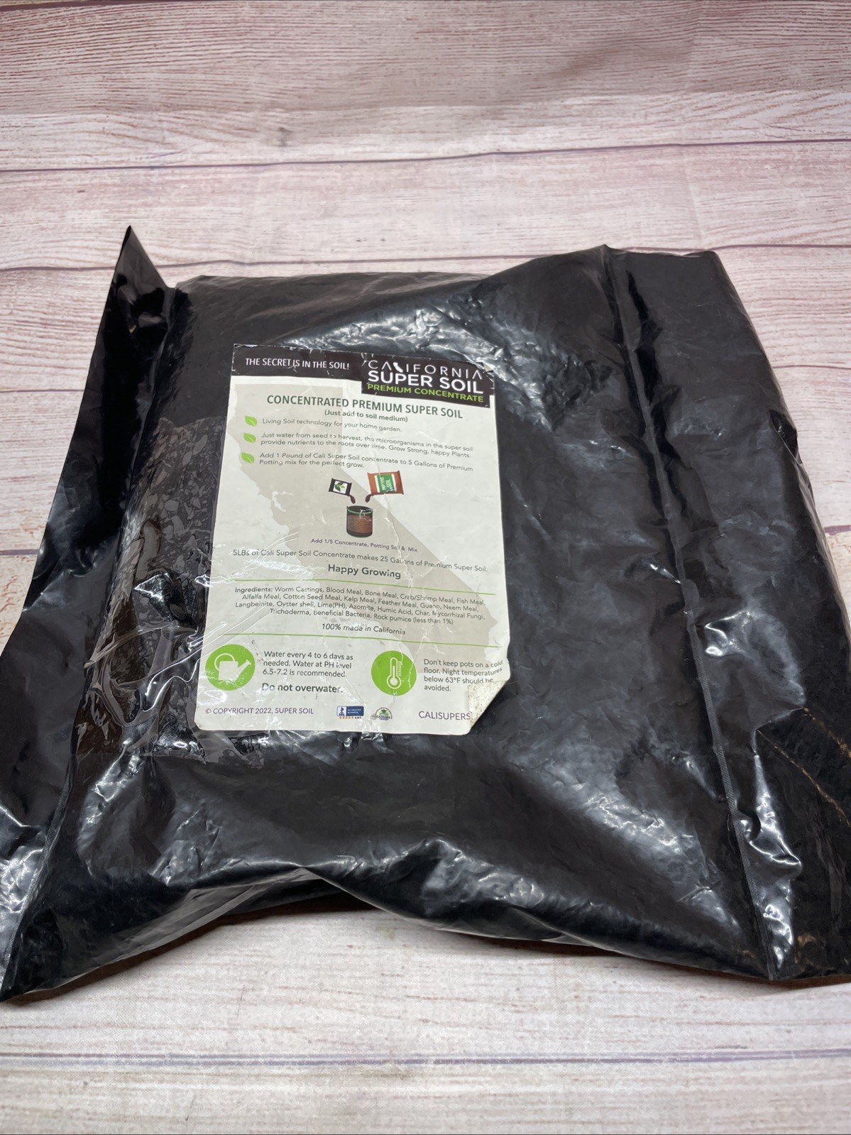 California Super Soil Premium Concentrate – All in one Soil Amendment. 2.5 Lbs