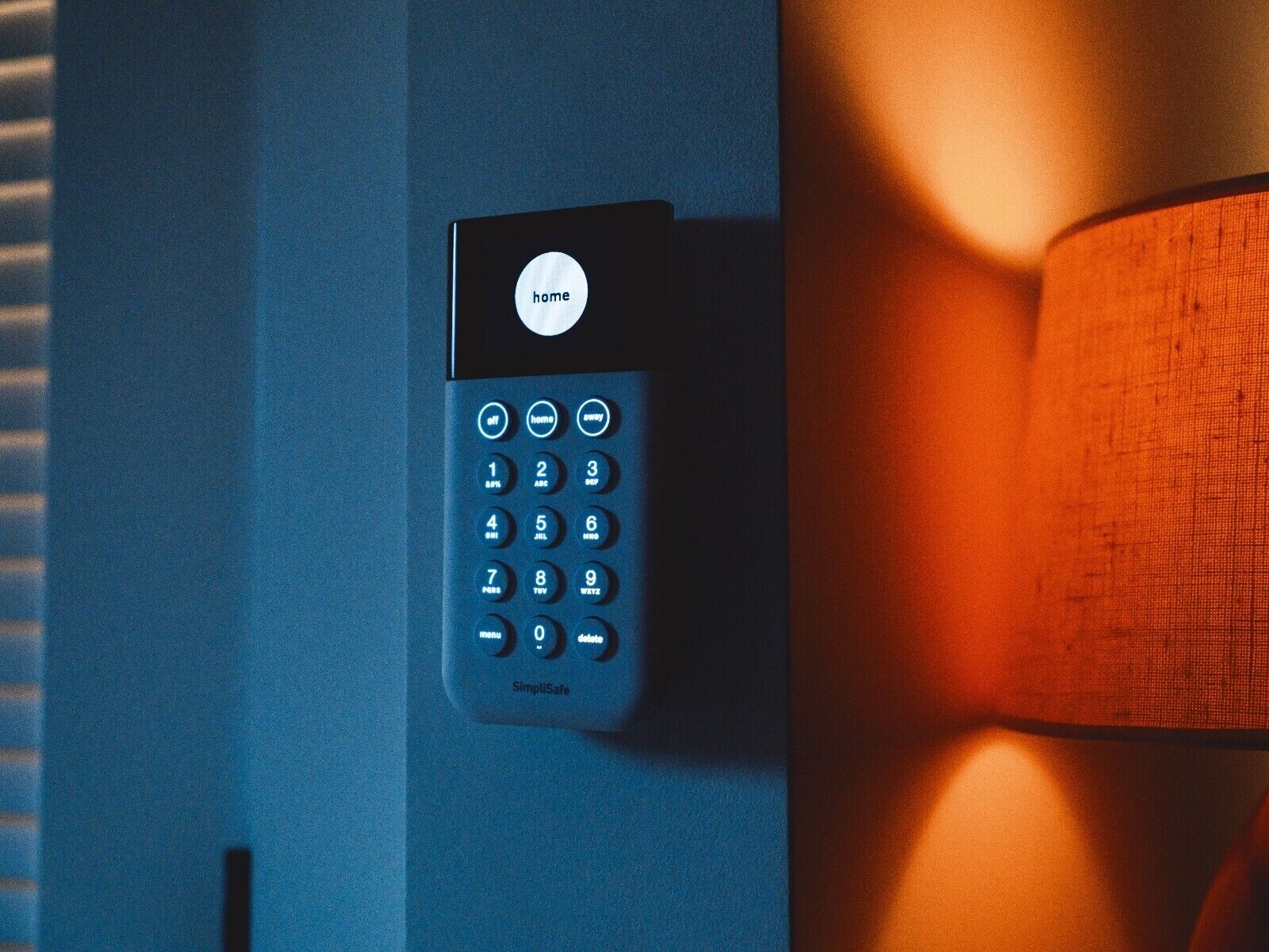 SimpliSafe 6 Piece Wireless Home Security System – White
