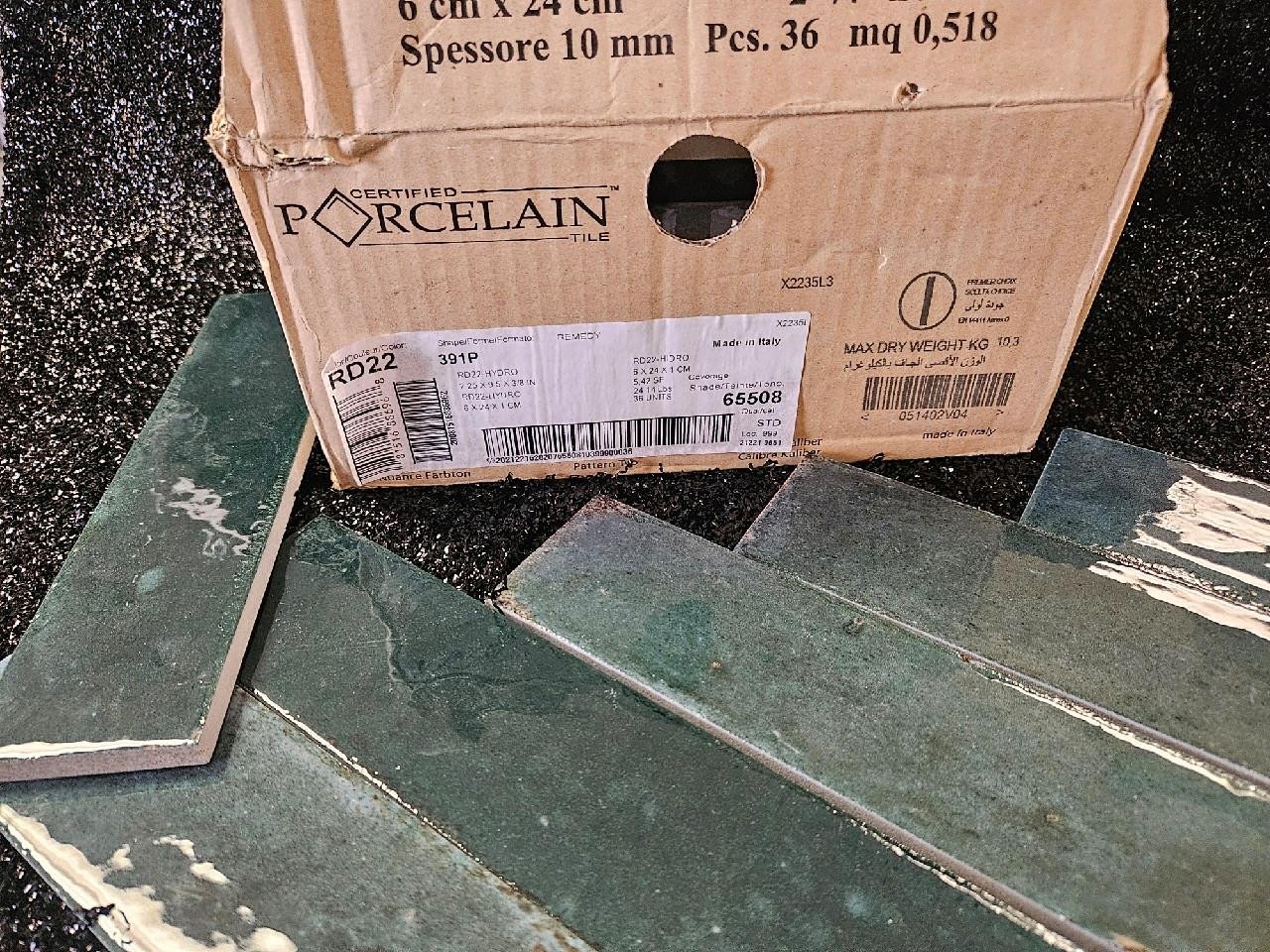 CASE OF 36 CERTIFIED PORCELAIN 2.25X 9.5X3/8″ TILE ITALIAN 391P RD22 HYDRO GREEN