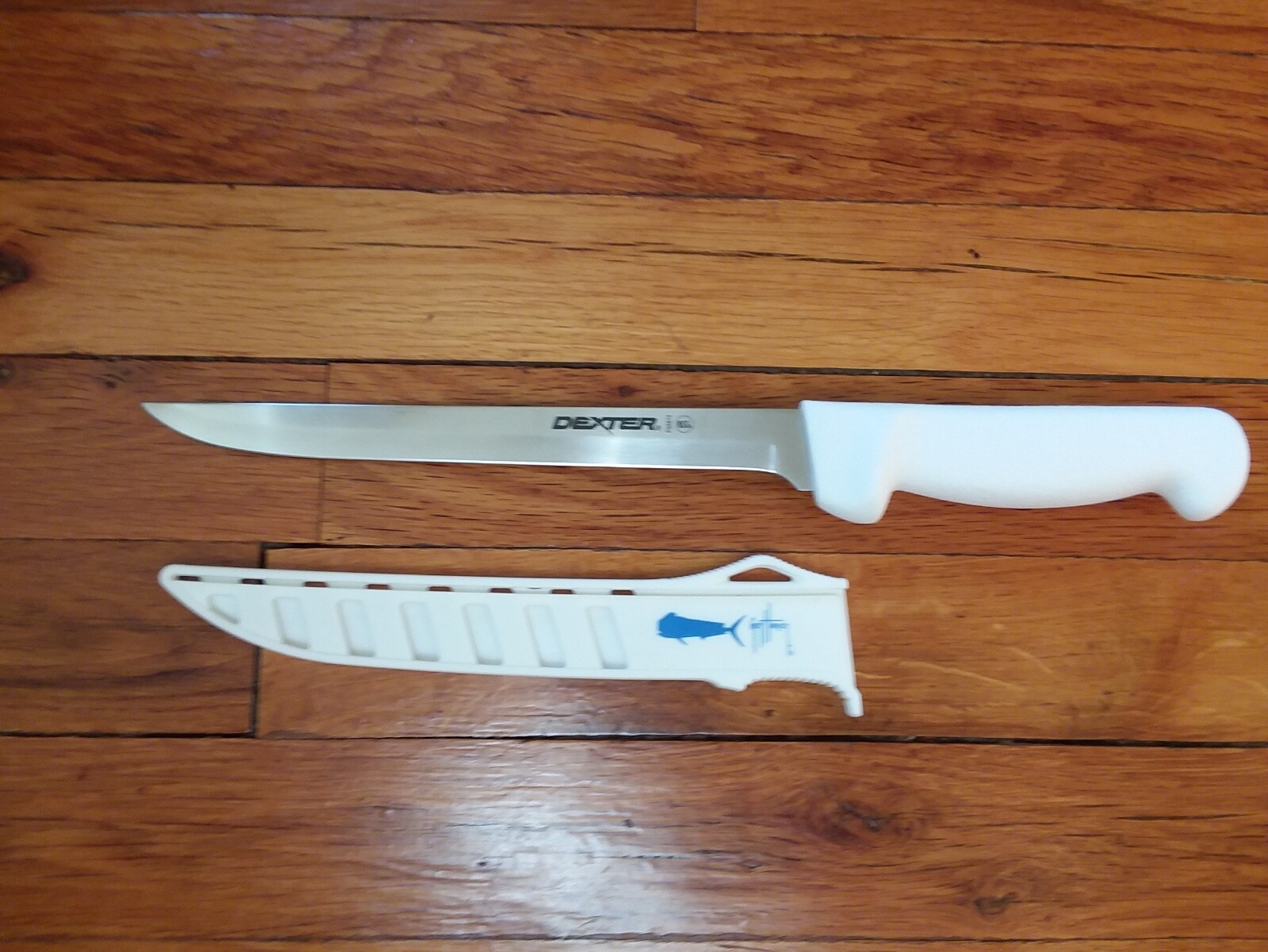 DEXTER 8″ FILLET KNIFE WITH GUARD