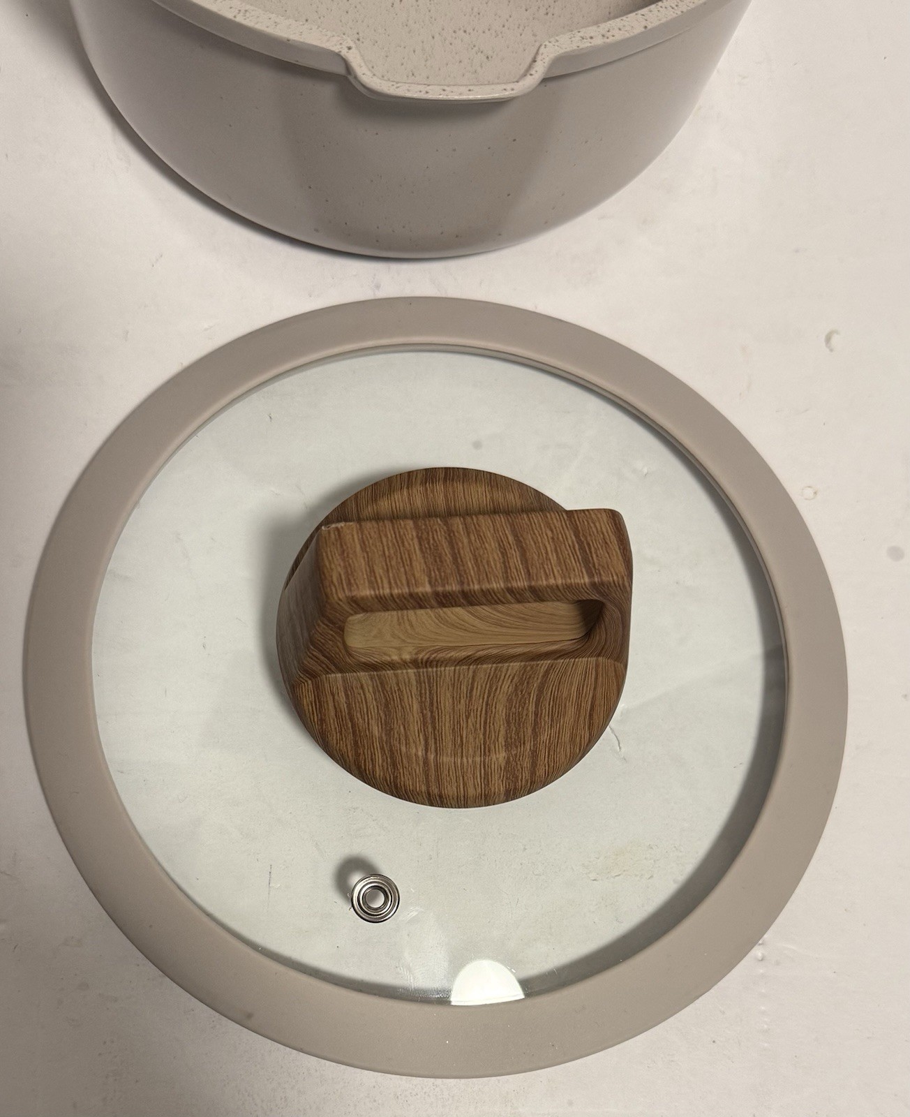 Authentic kitchen Collection 2.05 qt-7.09 In Saucepan Glass lid Tan/Speckle New