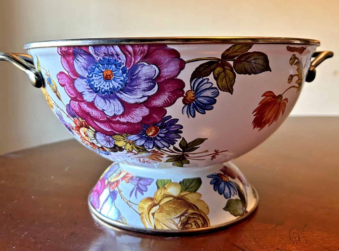 MACKENZIE-CHILD’S Small White Floral Market Everything Bowl Handles 9.5 inches