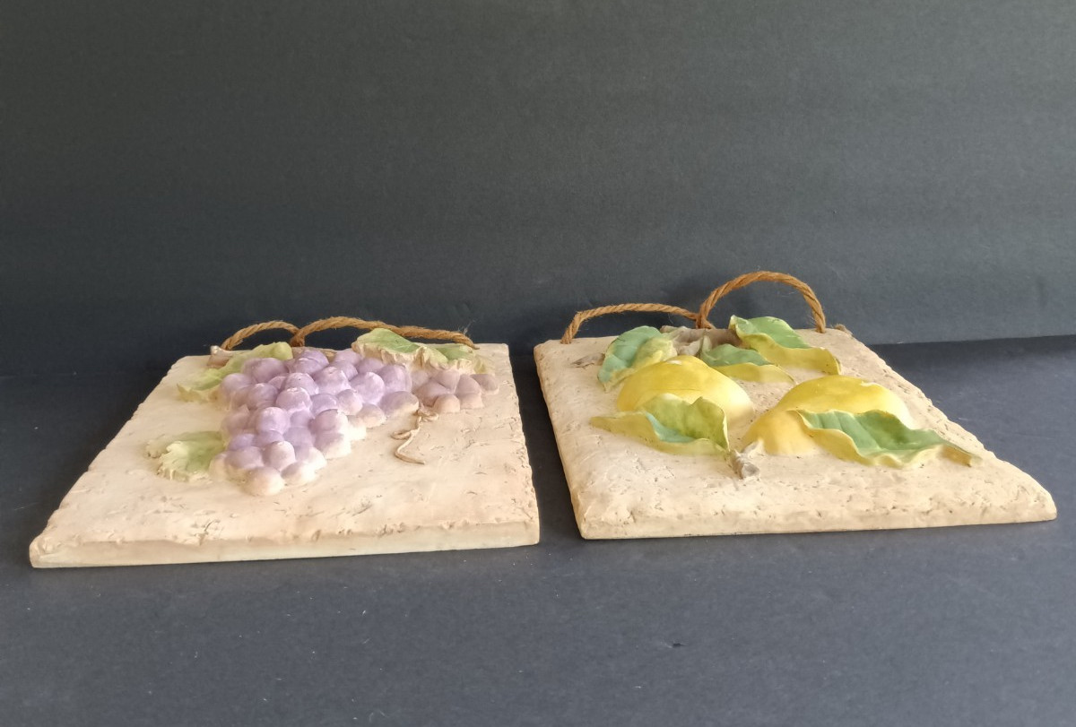 Kitchen Wall Plaques Tuscan Rustic 3D Pears Grapes 2 Textured Resin Jute Hangers