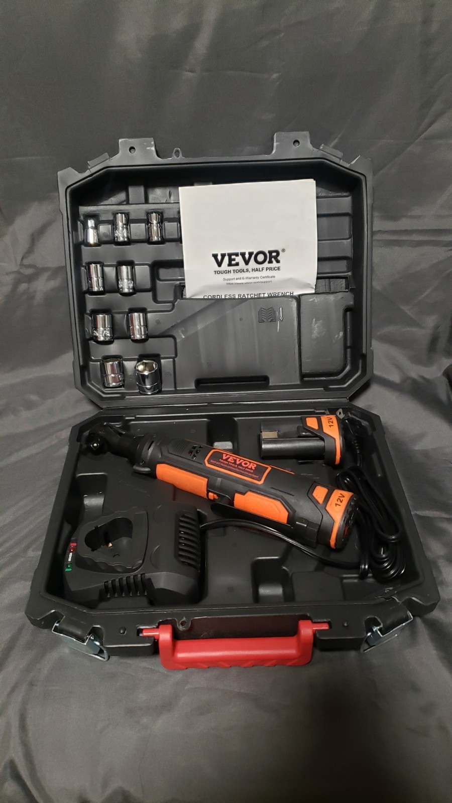 VEVOR DC83933 12V 3/8″ Cordless Electric Ratchet Wrench Set