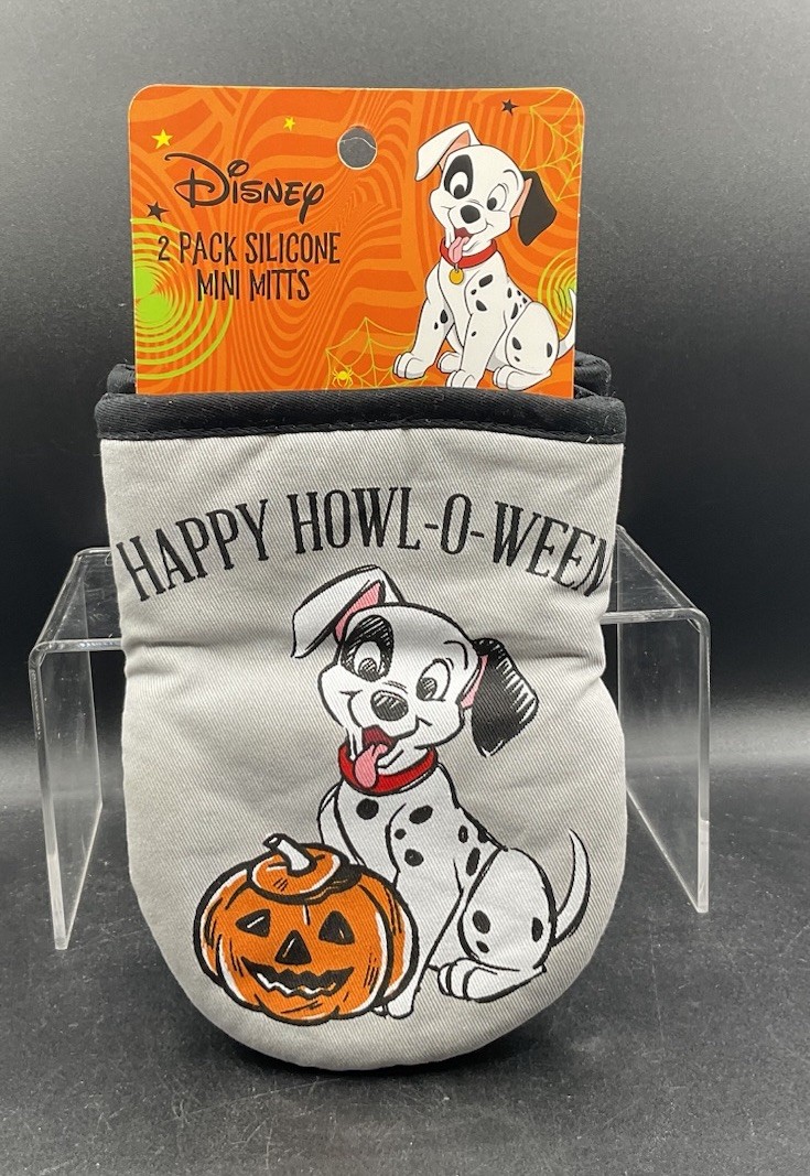 Disney 101 Dalmatians “Happy Howl-O-Ween” silicone mini oven mitt NWT