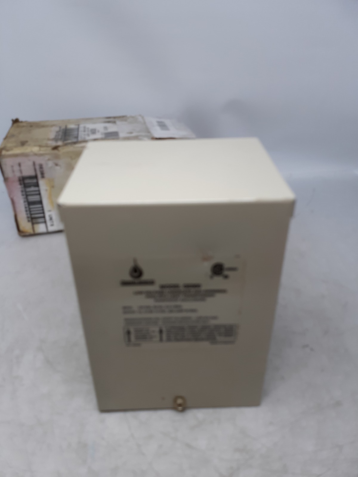 Grand Effects GE300 300W Low Voltage Landscape Transformer 120V In 12/13/14V Out