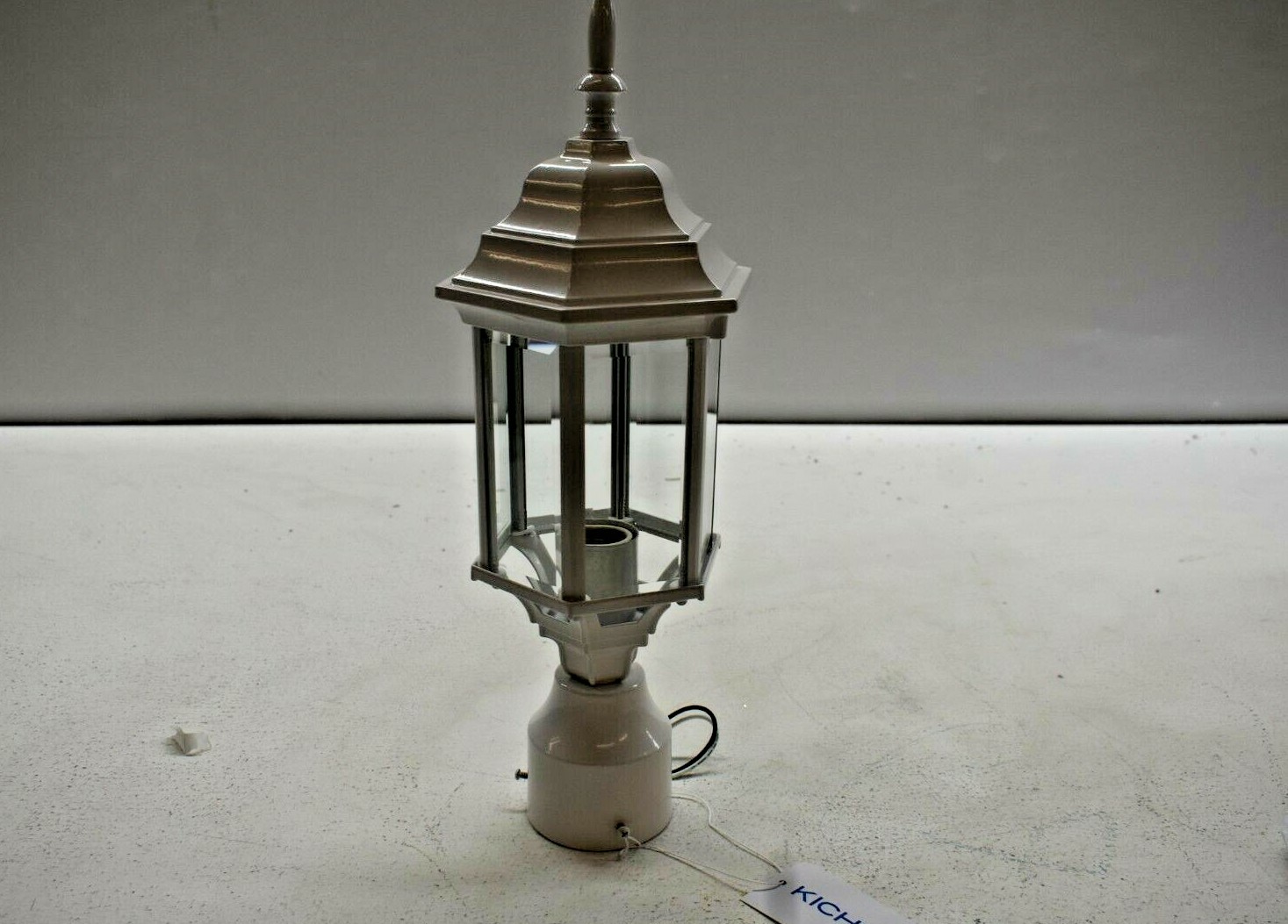 Kichler 49256 White Chesapeake 1-Light Outdoor Post Light Outdoor Light Post