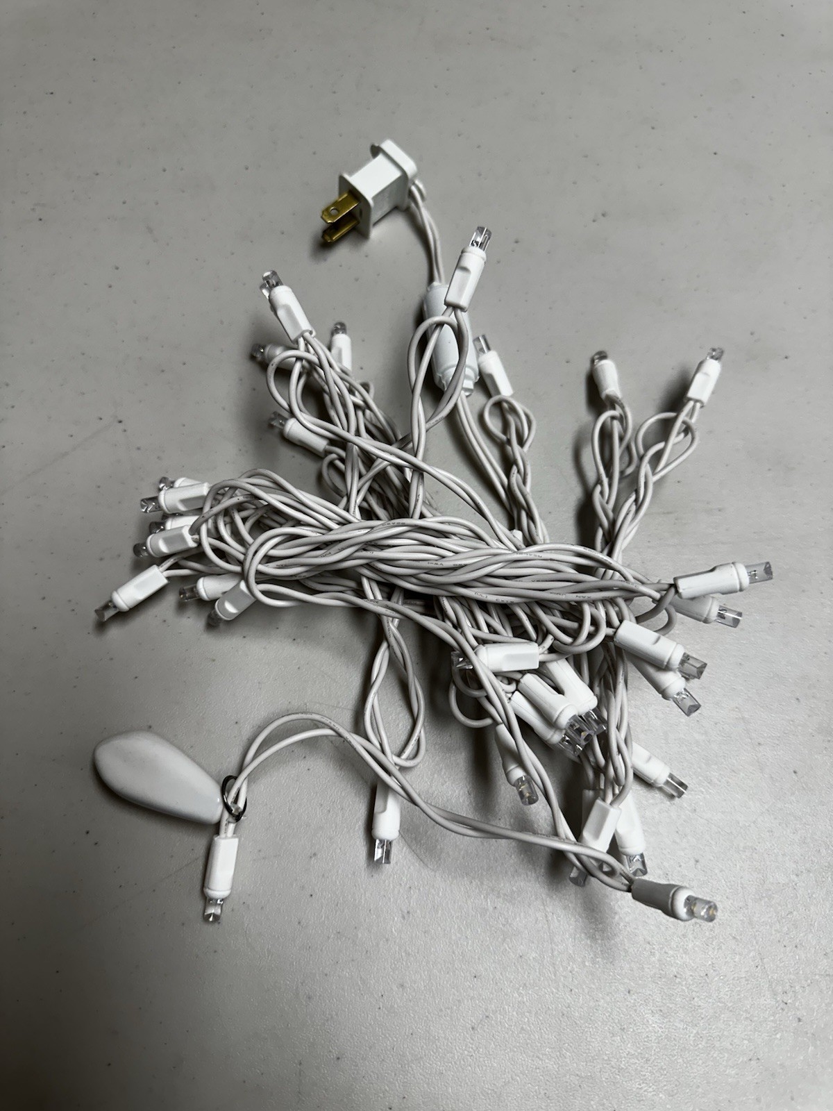 White Strand Lights 35 Count LED Weighted Wedding or Patio LOT OF 56 Strands