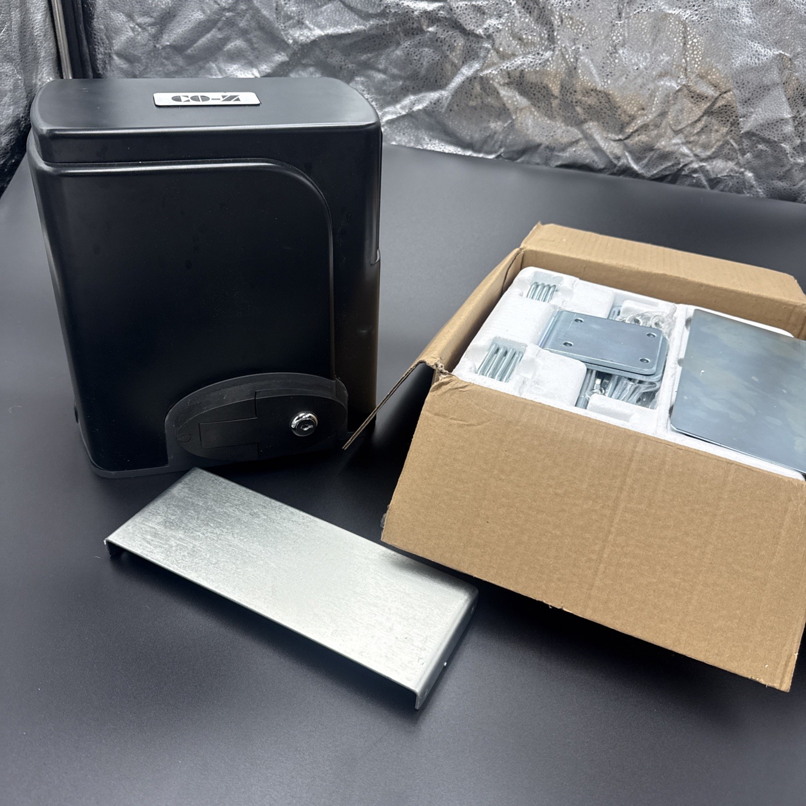 Co-Z 1400Lb Sliding Gate Opener 280W-MISSING PARTS-READ!