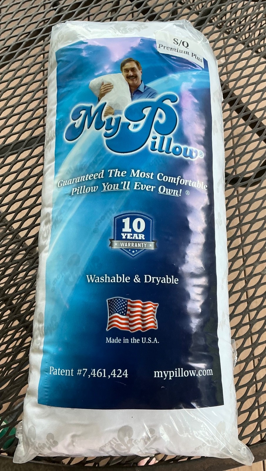 NEW My Pillow Classic Premium S/Q White Original Standard Queen (sealed)