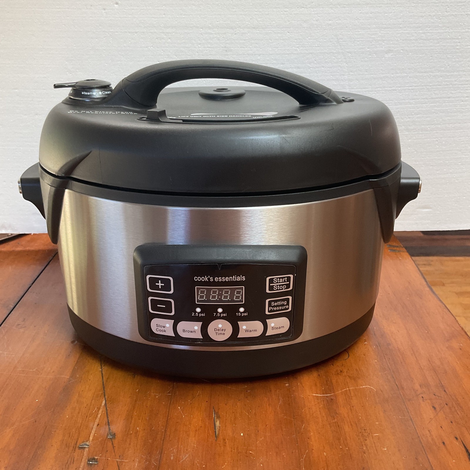 Cook’s Essentials 6.5 Qt Digital Pressure Cooker Stainless Steel Never Used
