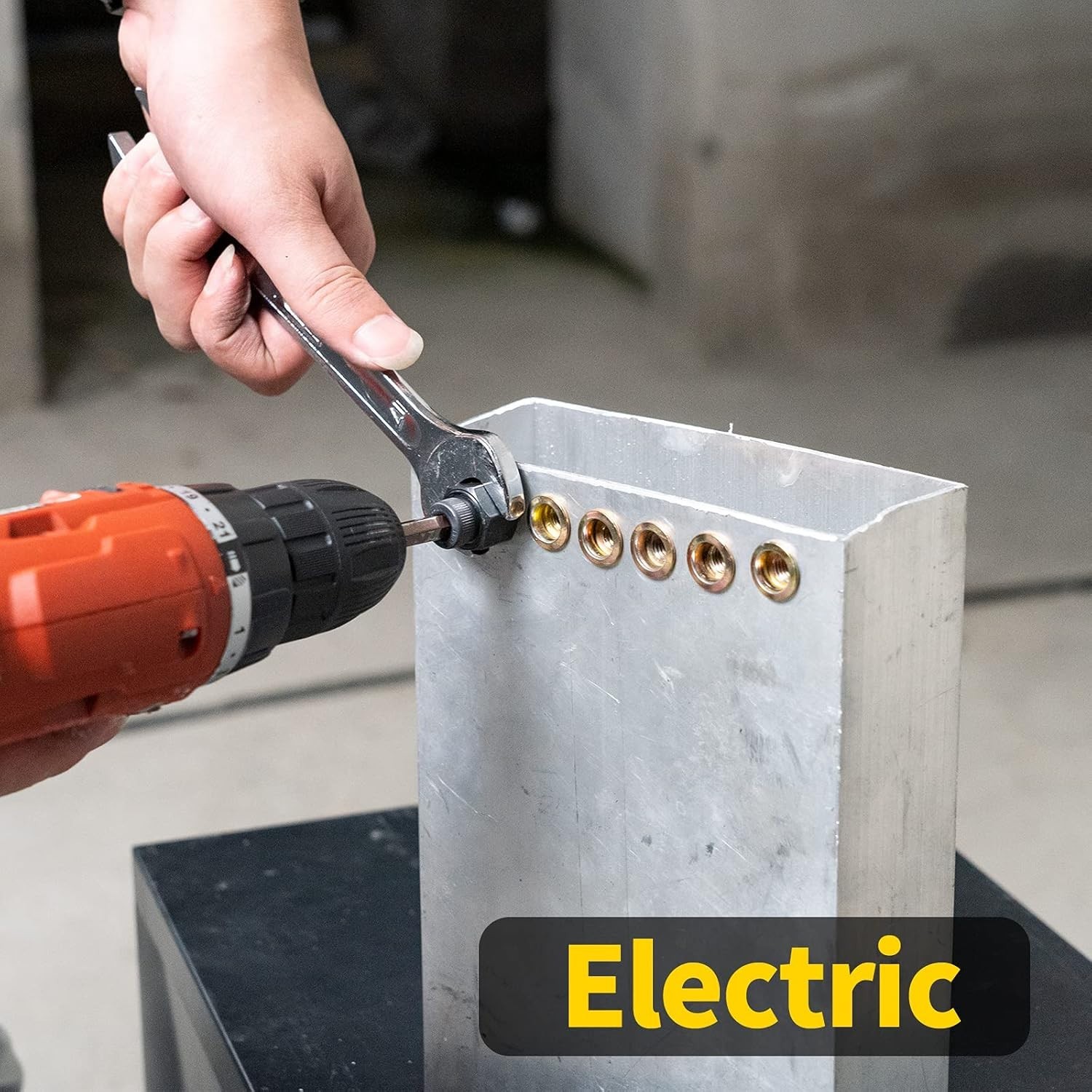 Versatile Rivnut Tool with Manual Operation – Ideal for Automotive Applications