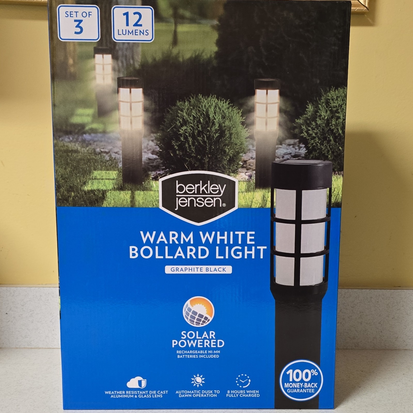 Berkley Jensen Warm White Solar Bollard Lights Set of 3 Graphite Black 12 Lumens