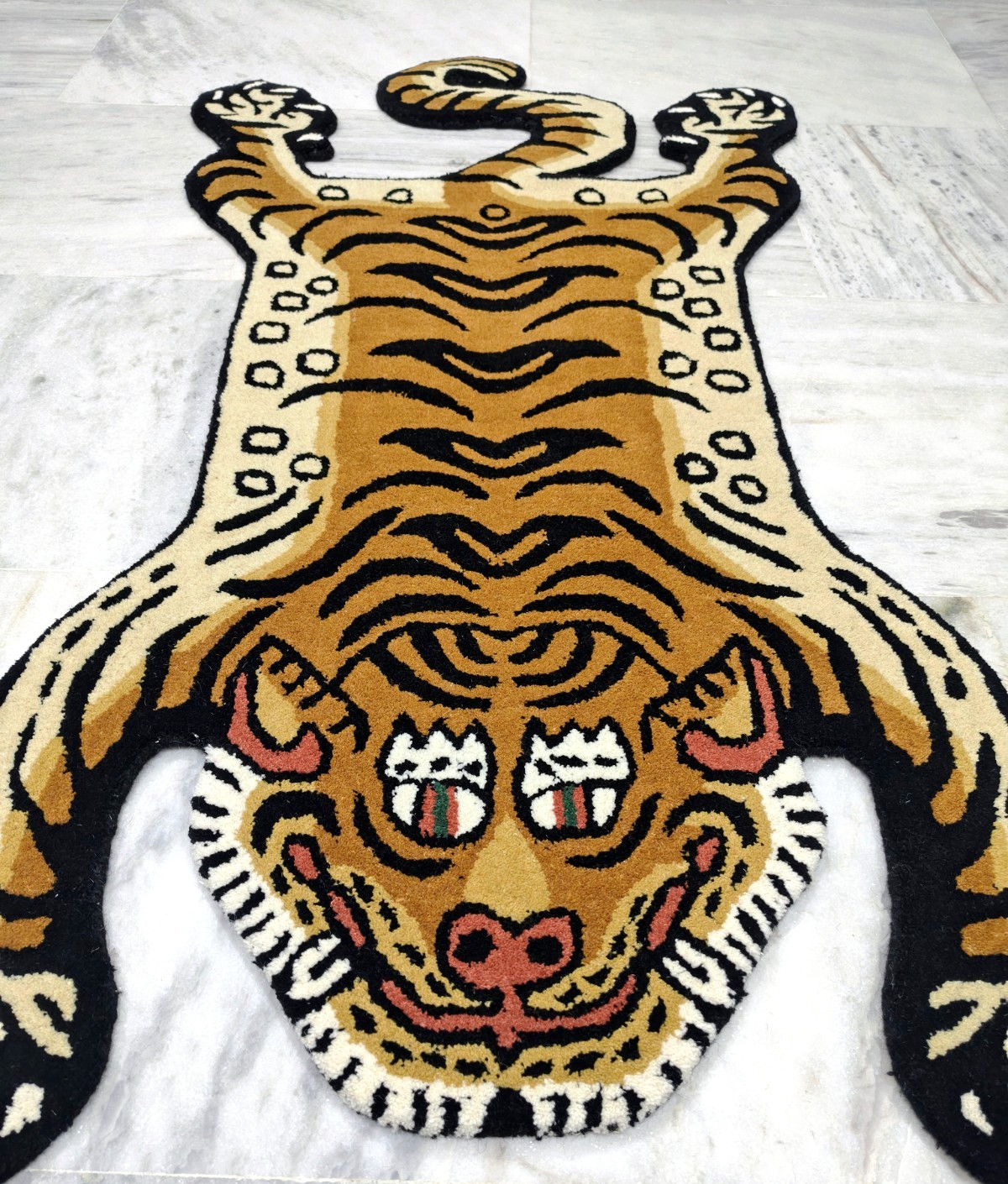 Handmade Tiger Rug 2×3 3×5 ft Hand Tufted Wool Irregular Tibetan Tiger Rug & Mat