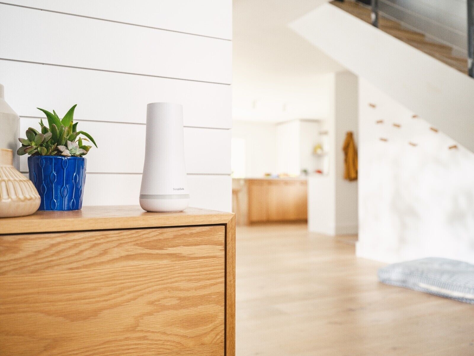 SimpliSafe 6 Piece Wireless Home Security System – White
