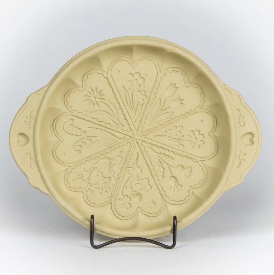 Brown Bag Designs Shortbread Pan-create memorable family treats.