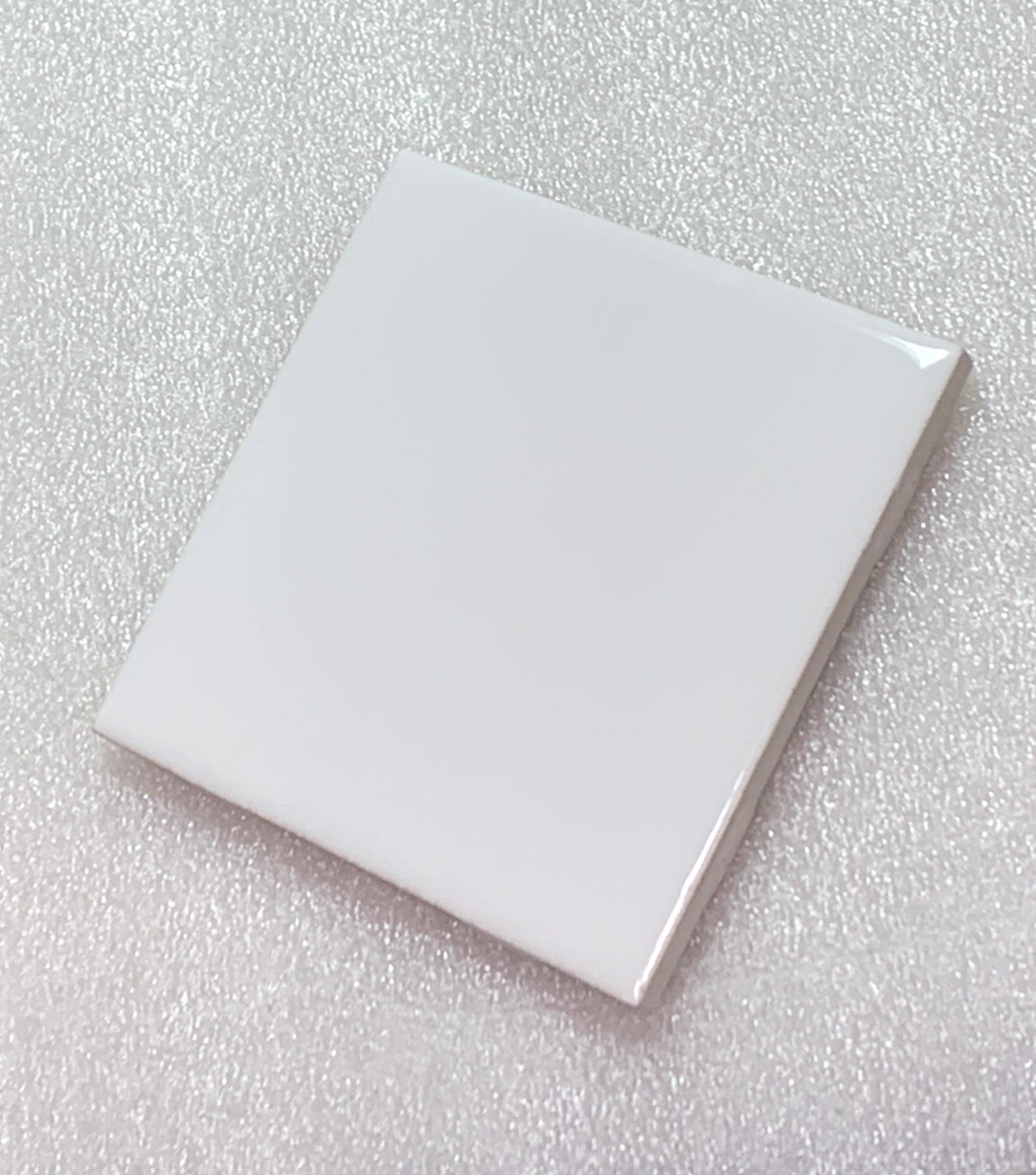 New Vintage Ceramic tile American Olean Gloss White #SL10 “Starting Line” 4 1/4″