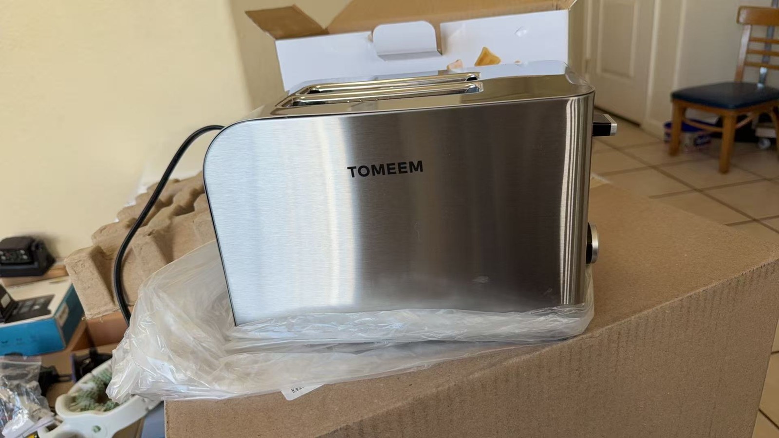 Tomeem 2-Slice Toaster with 6 Shade Settings, Removable Crumb Tray