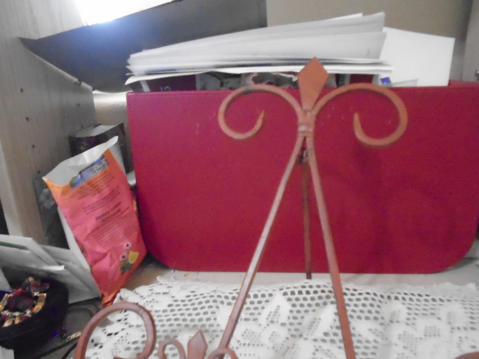 Large plate or book rack rustic 11″x12″, useful and decorative. Cookbooks too.