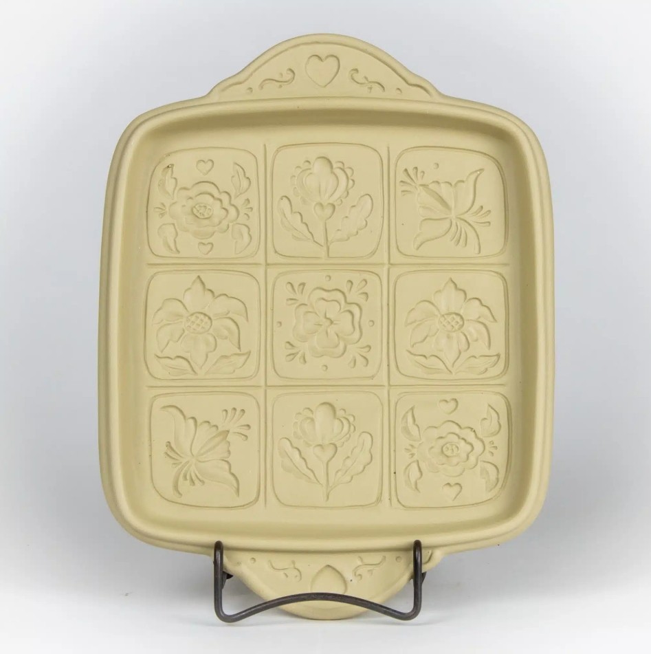Brown Bag Designs Shortbread Pan-create memorable family treats.