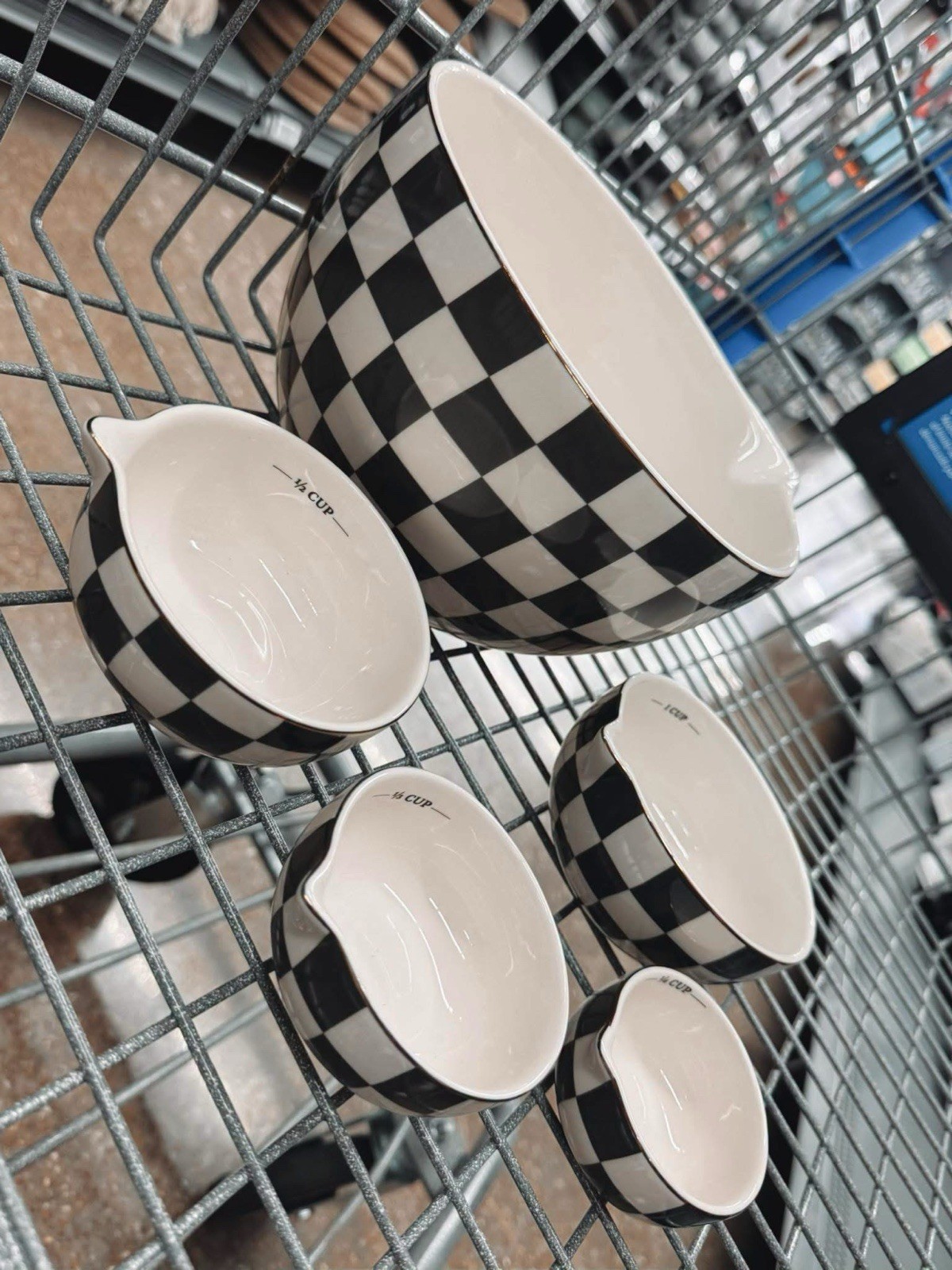 Thyme & Table Black Checkered 5-Pc Ceramic Mixing Batter Bowl Measuring Set New