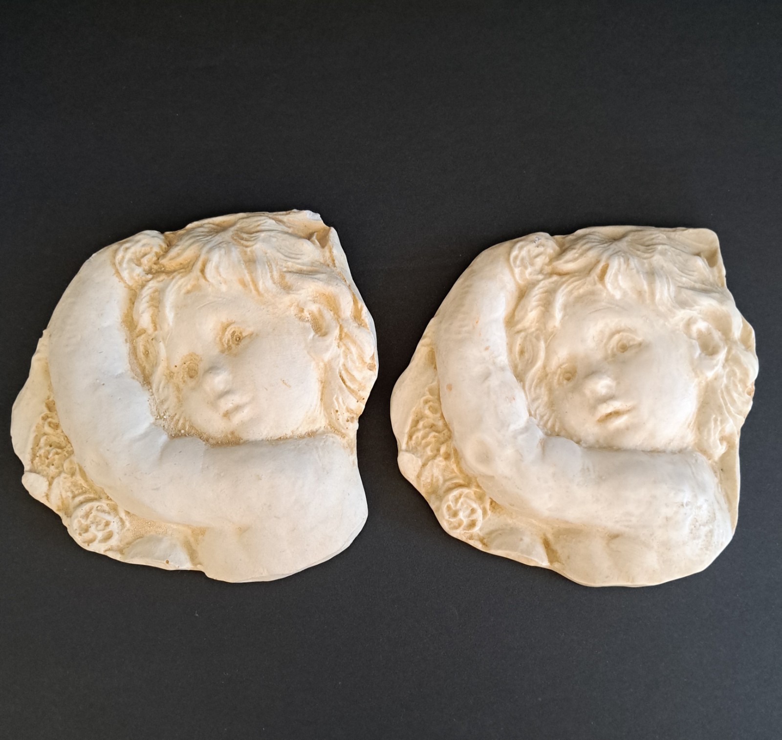 2 Cherub Angel Child Hen-Feathers & Co Wall Plaques High Relief 3D Bonded Marble