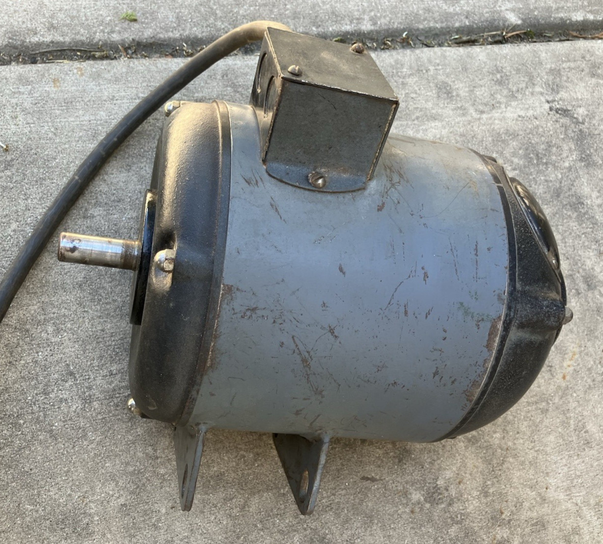 Delta Milwaukee Rockwell Unisaw Bullet Motor 1 HP 1725 RPM Single Phase 110/220v