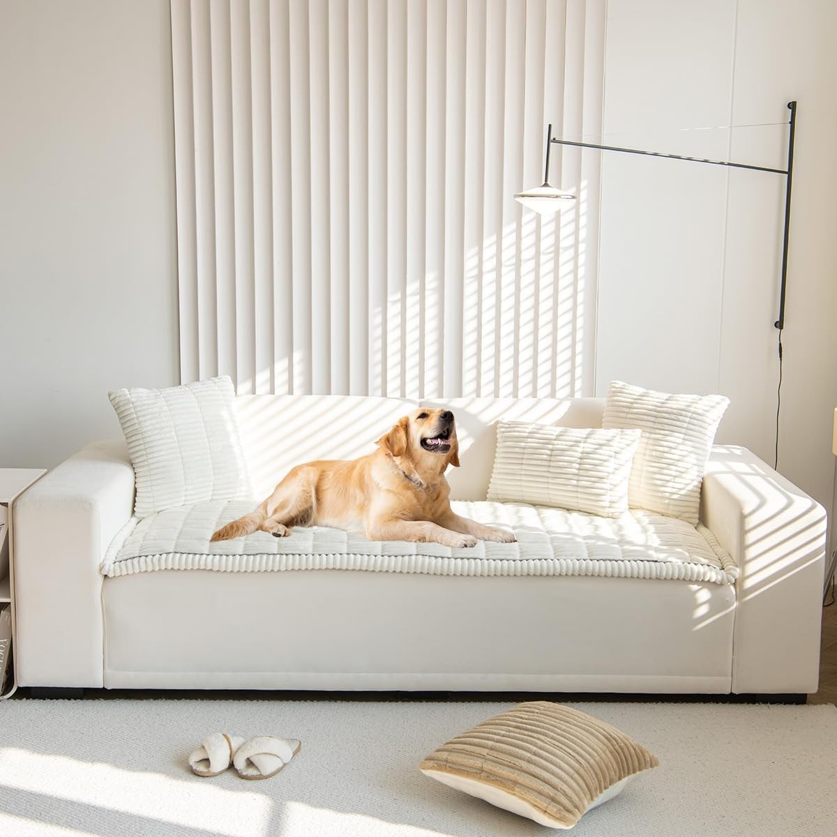 Soft Polyester Pet Couch Cover – Protect Your I-Shape Sofa with Style and Care