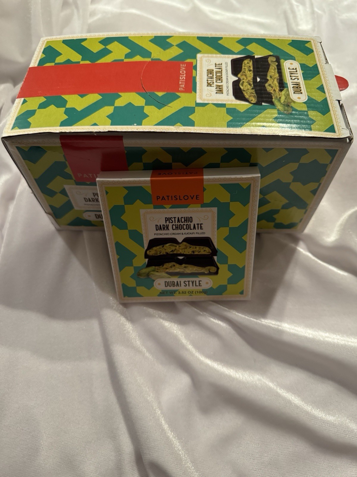 12 Pack Trader Joe’s Patislove Dubai Style Pistachio Dark Chocolate 3.52 Oz/Bar