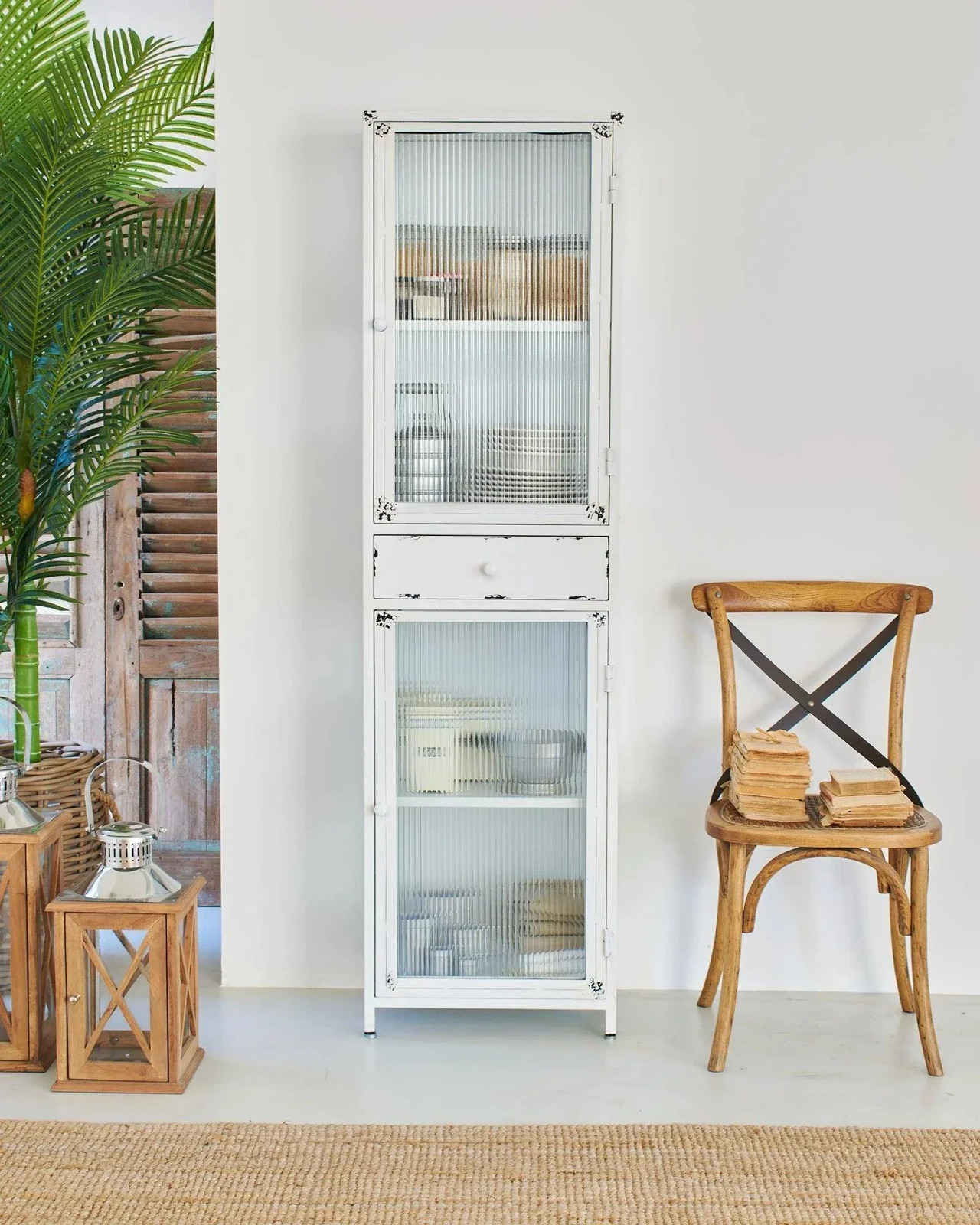 Antique White 51cm Iron and Glass Display Case