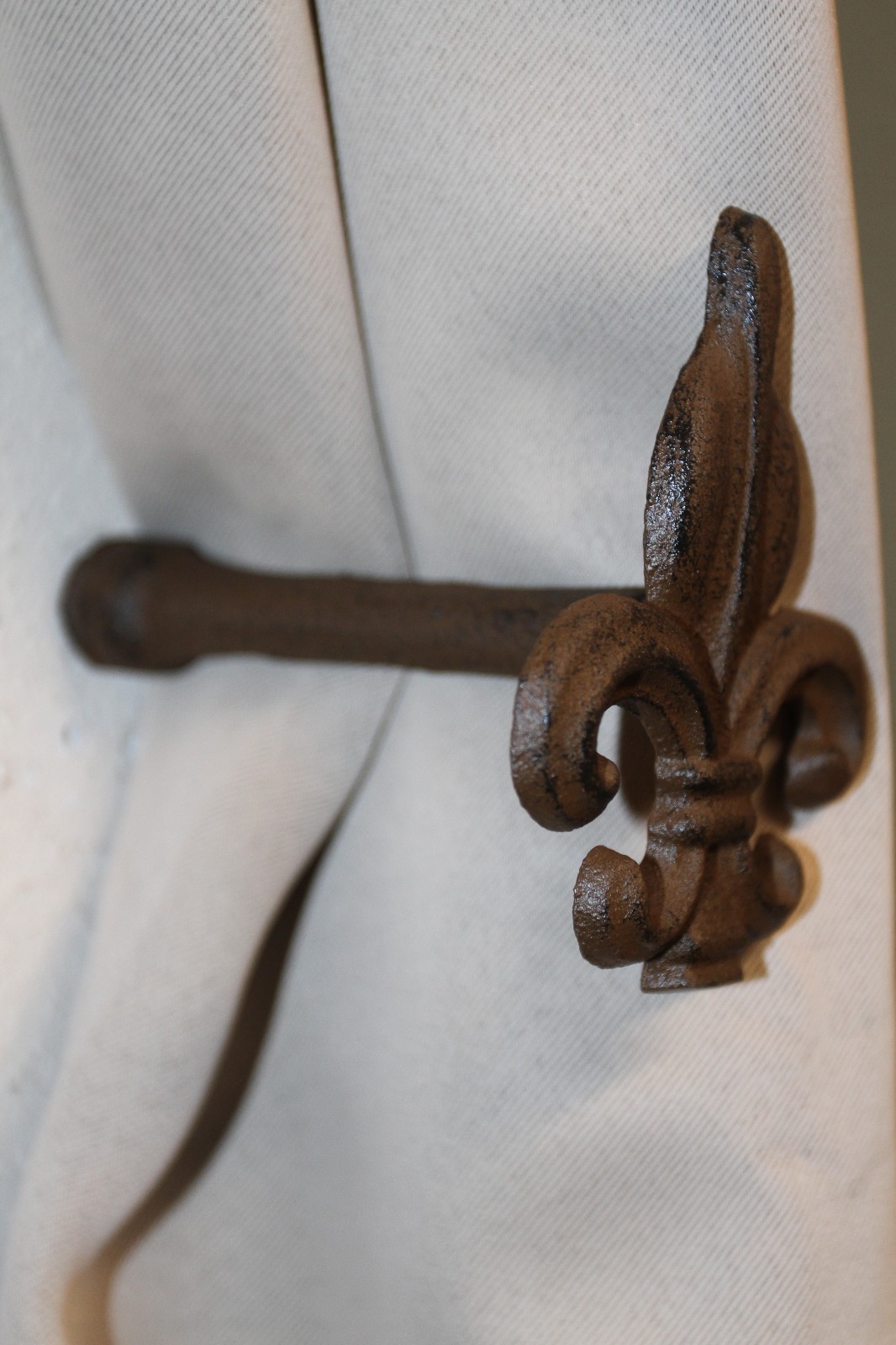 2-FLEUR DE LIS Curtain Drape Hold Backs,Tie Back,Victorian Decor,Windows F-15