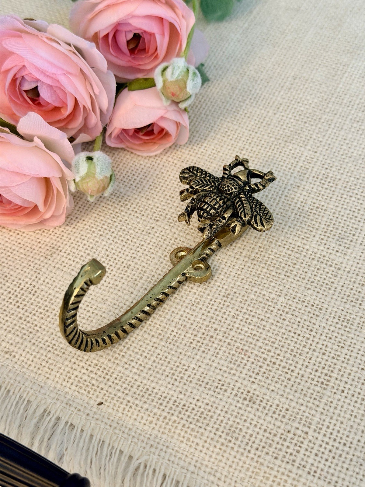 Gold & Black Metal Bee Wall Hook Key Towel Coat Hanger Lightweight 4.25 inches