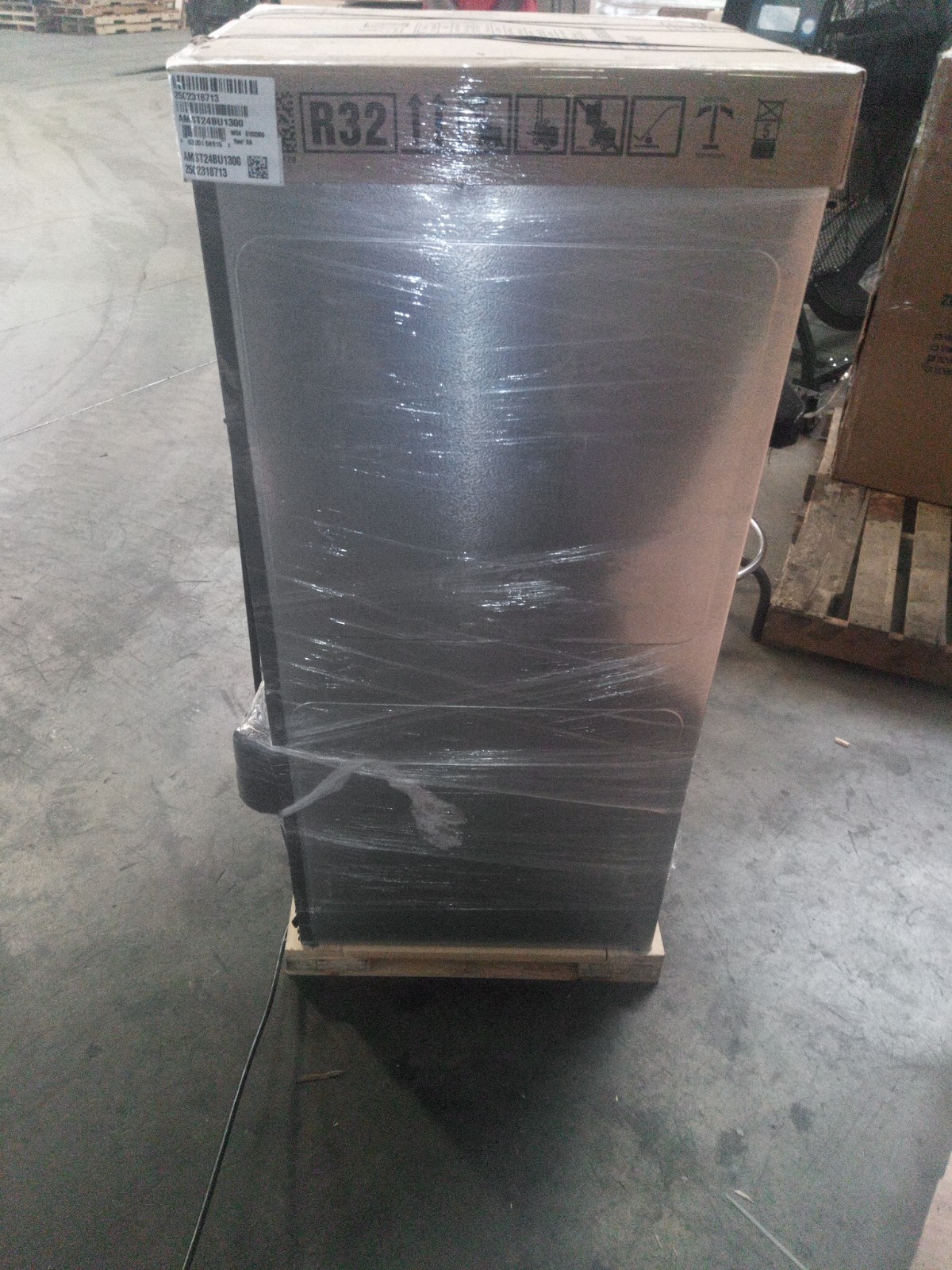 Goodman 2 TON Multi-Positional Air Handler, AMST24BU1300, Scratch & Dent