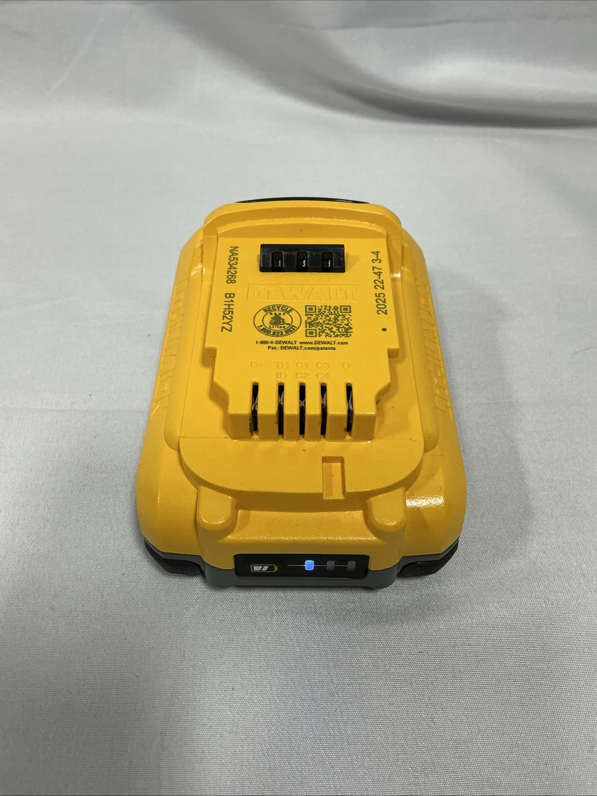 20V MAX XR Powerpack 4Ah Battery, DCB2104