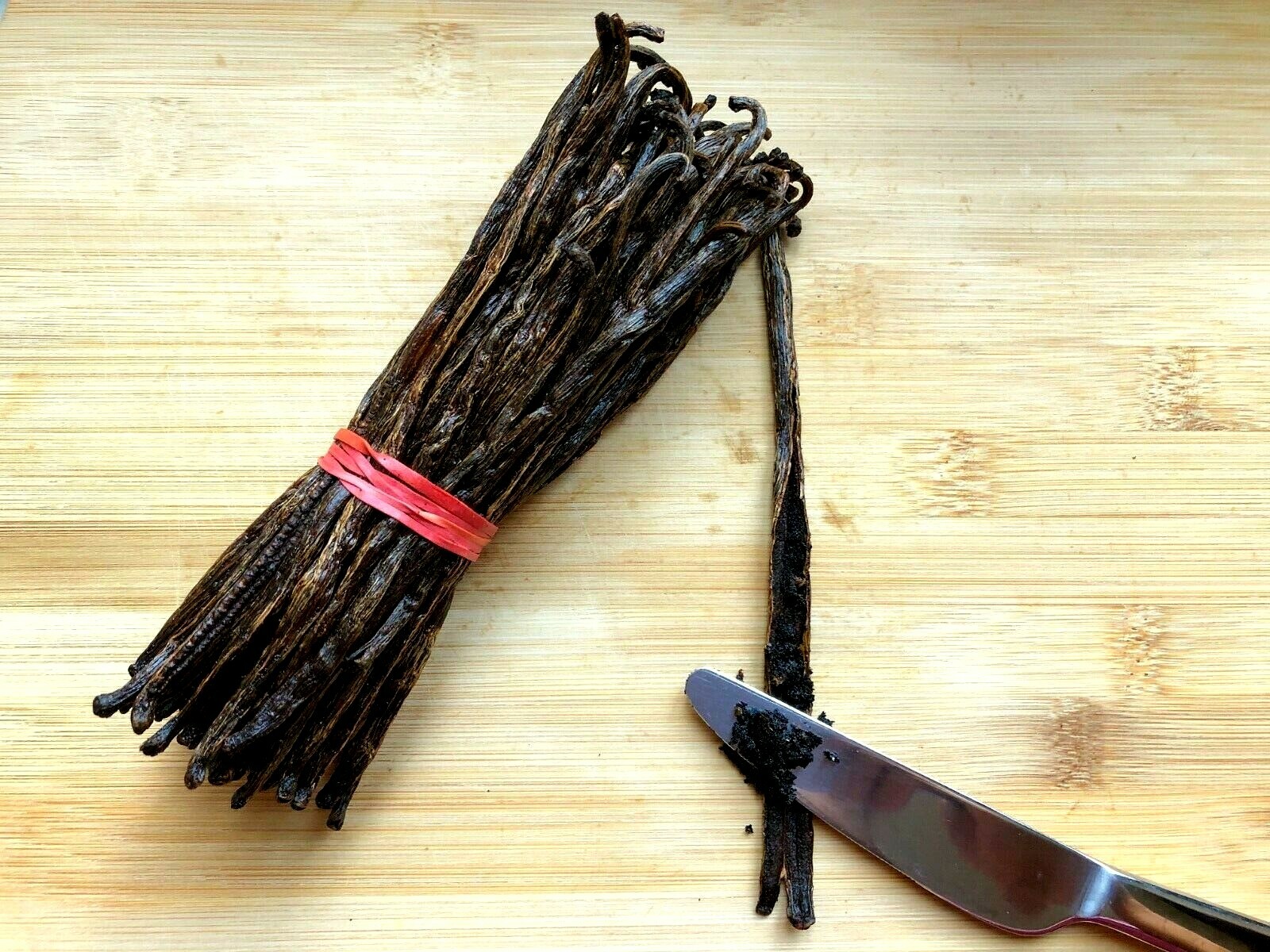 Madagascar Bourbon Vanilla Beans Grade B – Great for Extraction & Baking