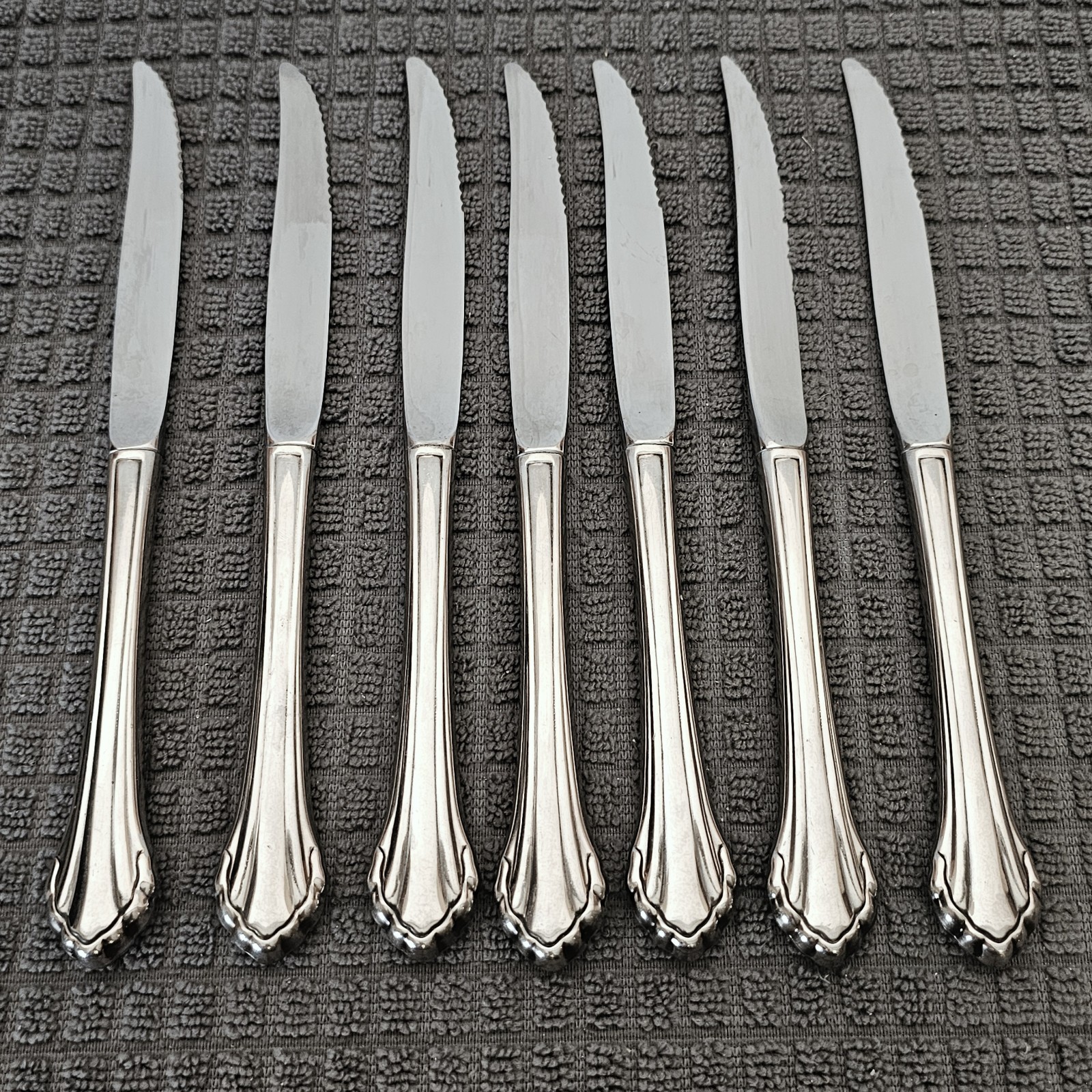 Oneida Community Clarette (7) Steak Knives Stainless Flatware
