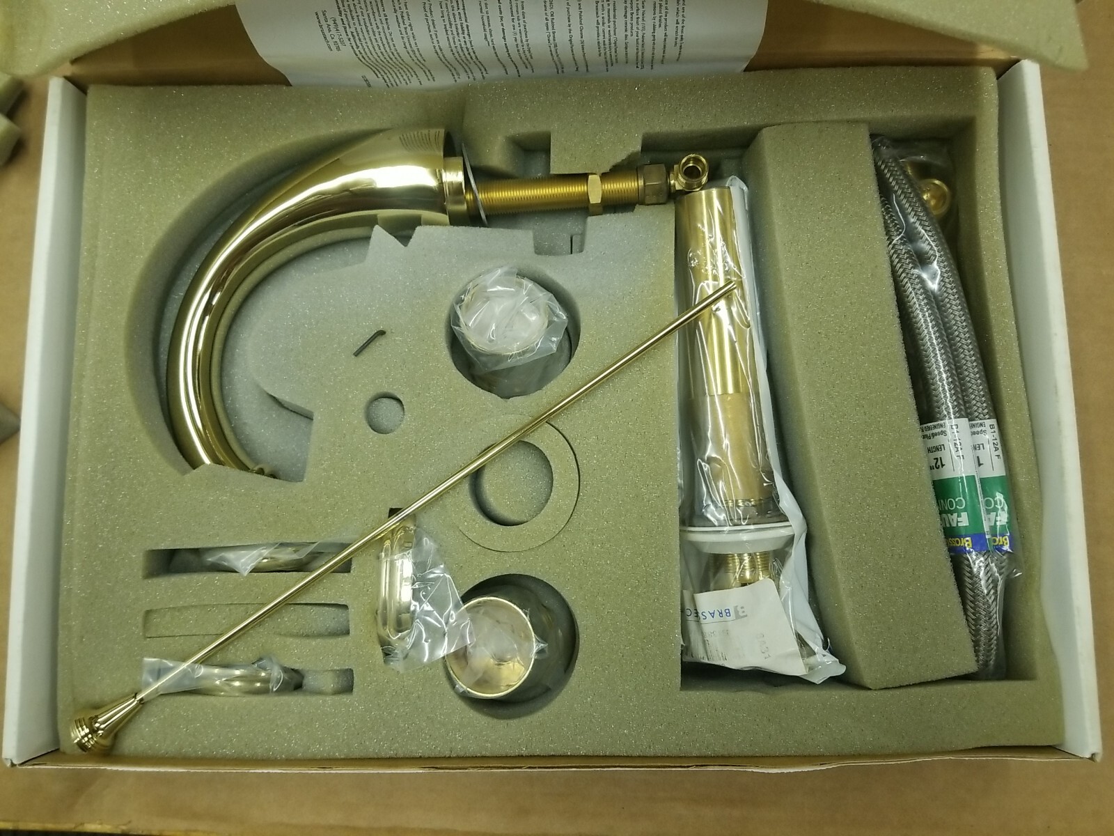 Newport Brass 960/01 Wide-Spread Lavatory Faucet Polished Brass