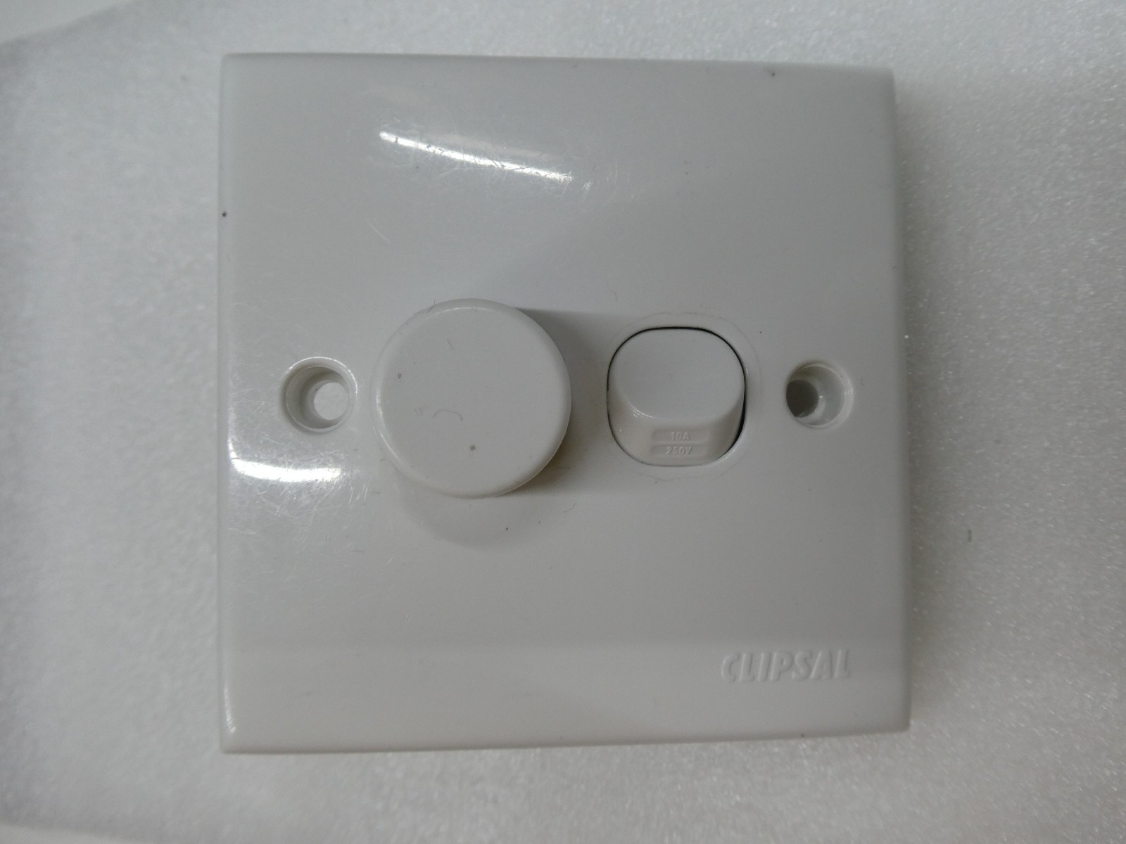 🍀 NEW DEMO! Clipsal 500 Schneider Electric S-Classic Dimmer Toggle Switch 250V