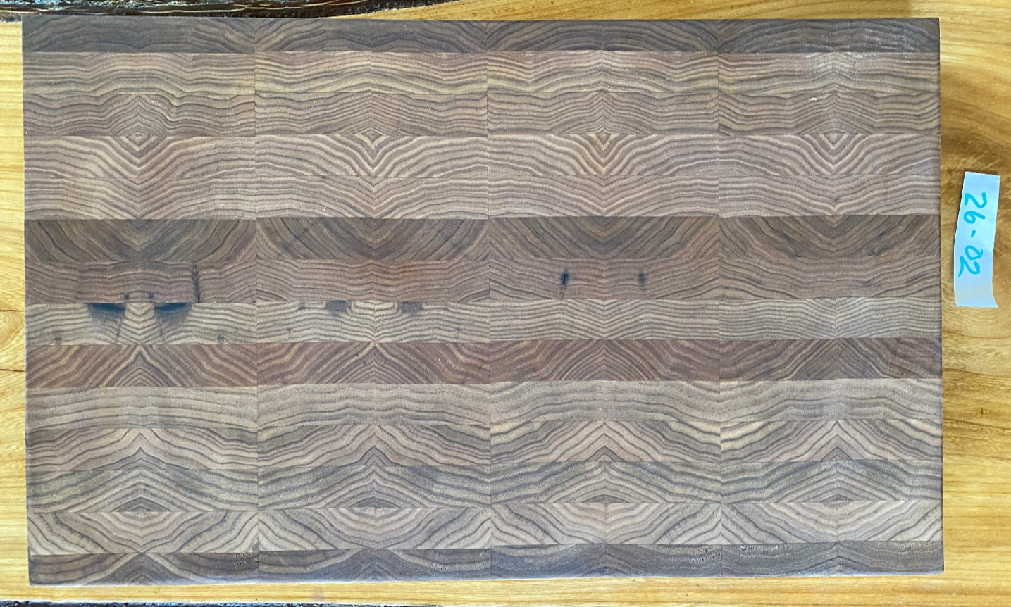 WALNUT SOLID HARDWOOD End Grain Cutting Board 1.25 x 11.25 X 18.25 HANDmade 262
