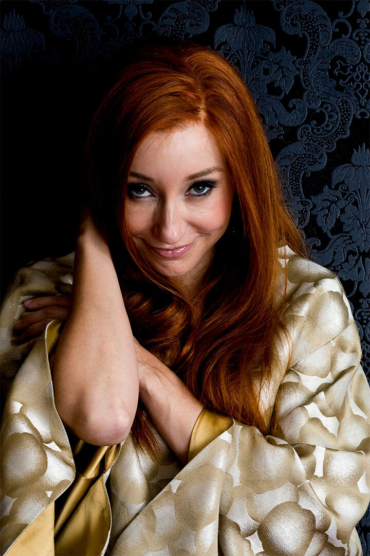 Tori Amos Musician Pianist American Singer Wall Art Home Decor – POSTER 20×30