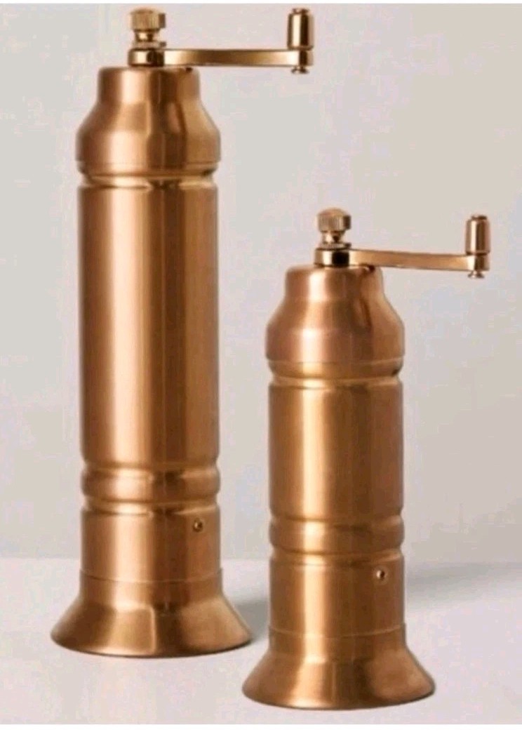 Salt & Pepper Crank Grinder Pair ▪ Copper Finish ▪︎ Hearth & Hand w/ SCRATCHES