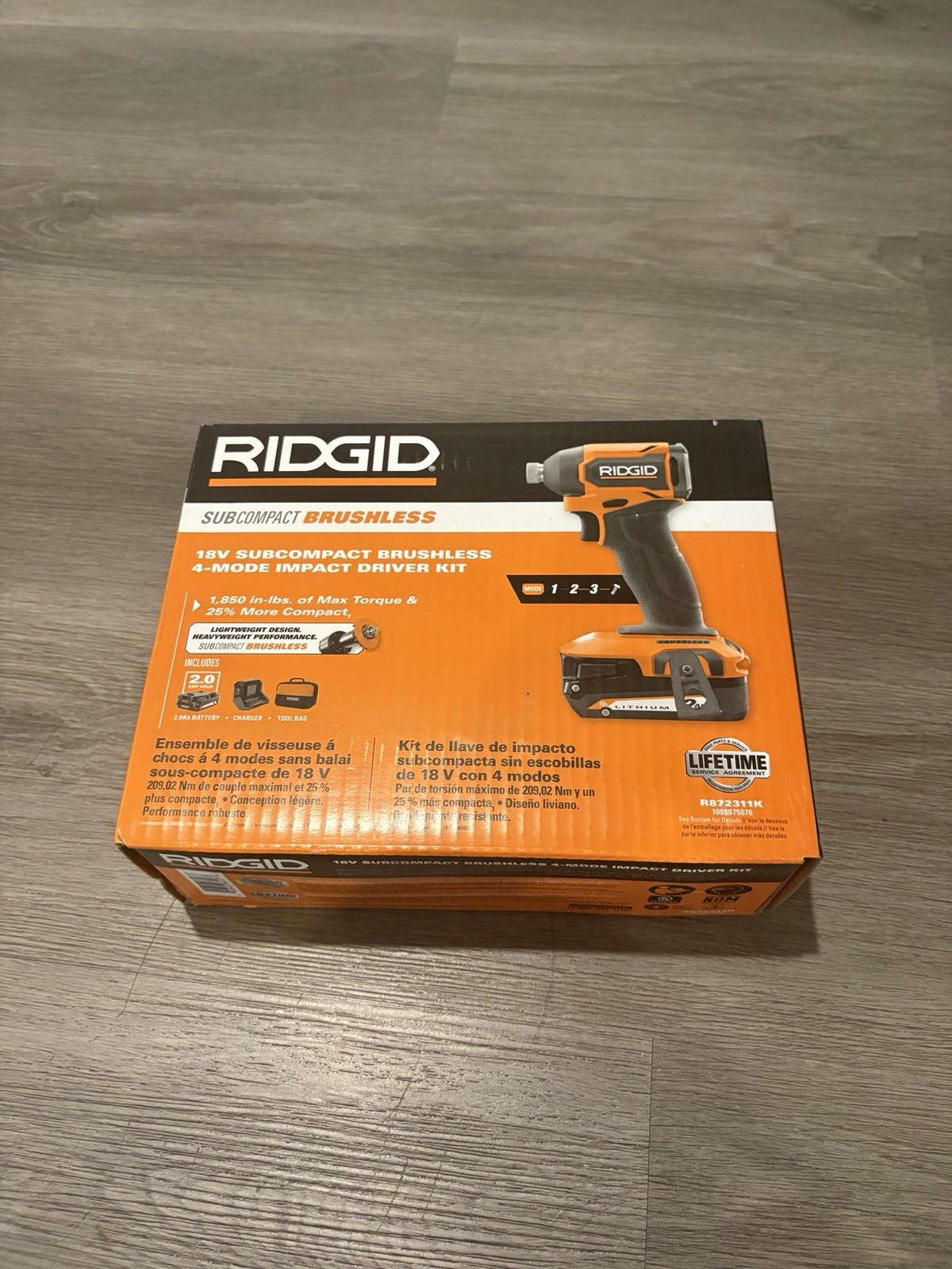 RIDGID 18V SubCompact Brushless Impact Driver Kit 2.0Ah Battery Charger R872311K
